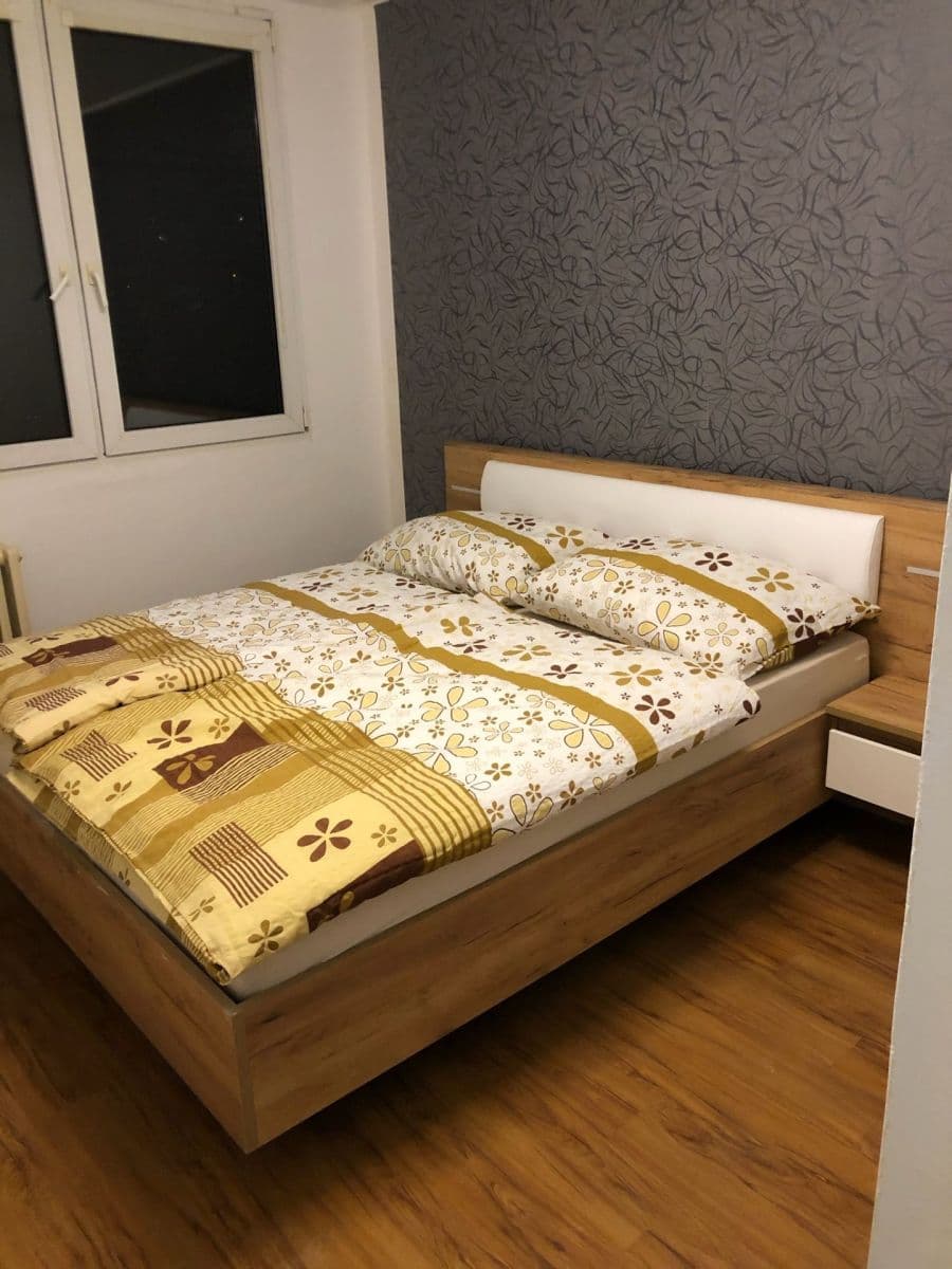 1 bedroom with open-plan kitchen flat to rent, 41 m², Makovského, Prague, Prague 1 bedroom with open-plan kitchen flat to rent, 41 m², Makovského, Prague, Prague