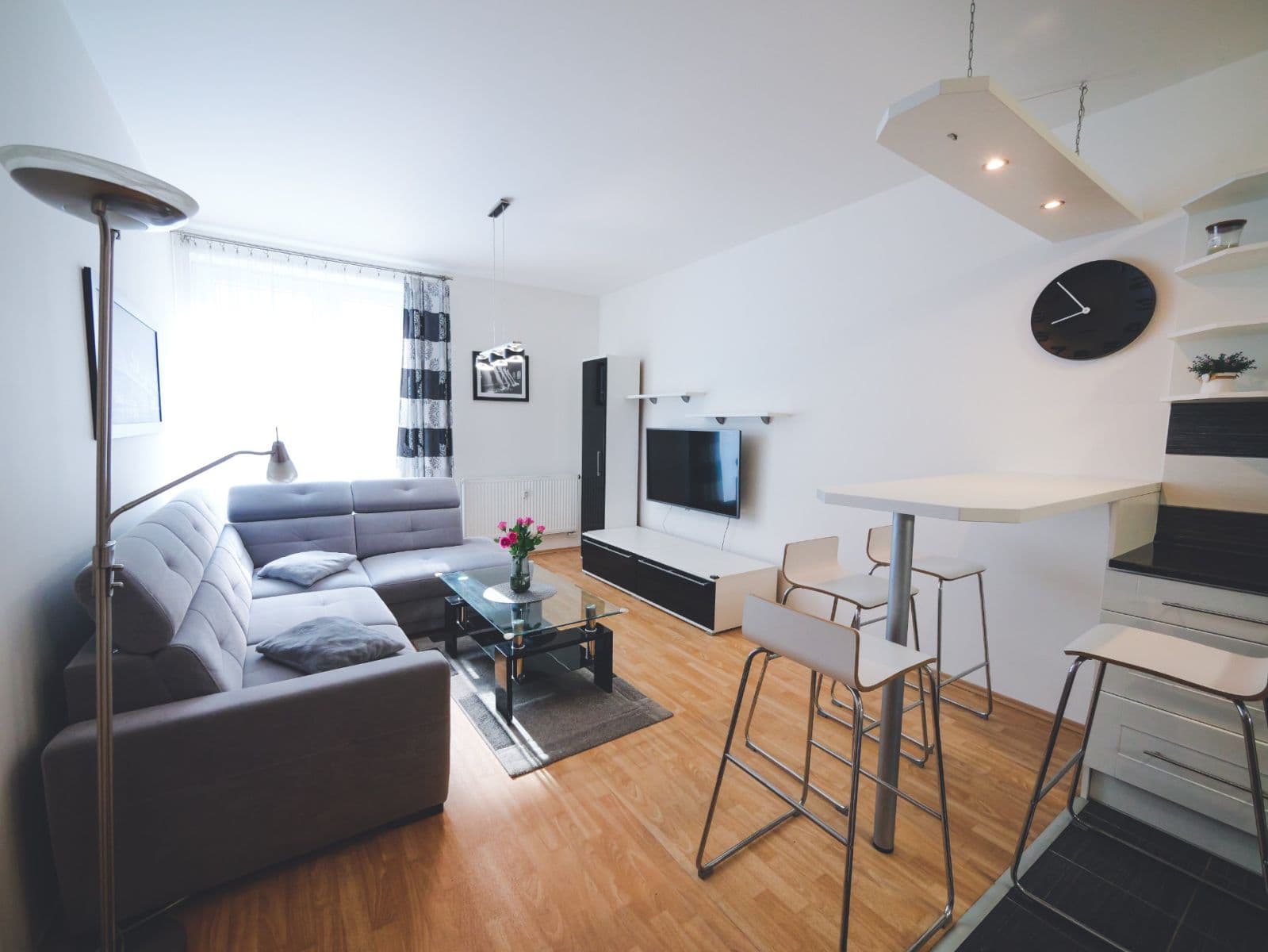 1 bedroom with open-plan kitchen flat to rent, 53 m², Mariánská, Prague, Prague 1 bedroom with open-plan kitchen flat to rent, 53 m², Mariánská, Prague, Prague