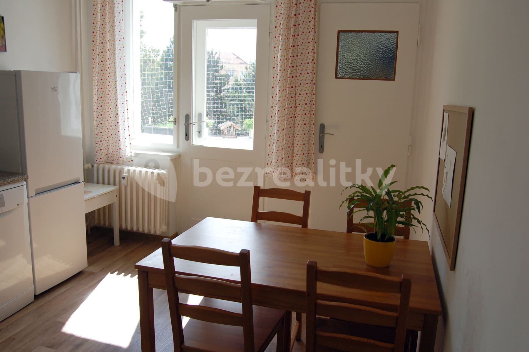 2 bedroom flat to rent, 73 m², Smetanovo nábřeží, Hradec Králové, Královéhradecký Region 2 bedroom flat to rent, 73 m², Smetanovo nábřeží, Hradec Králové, Královéhradecký Region