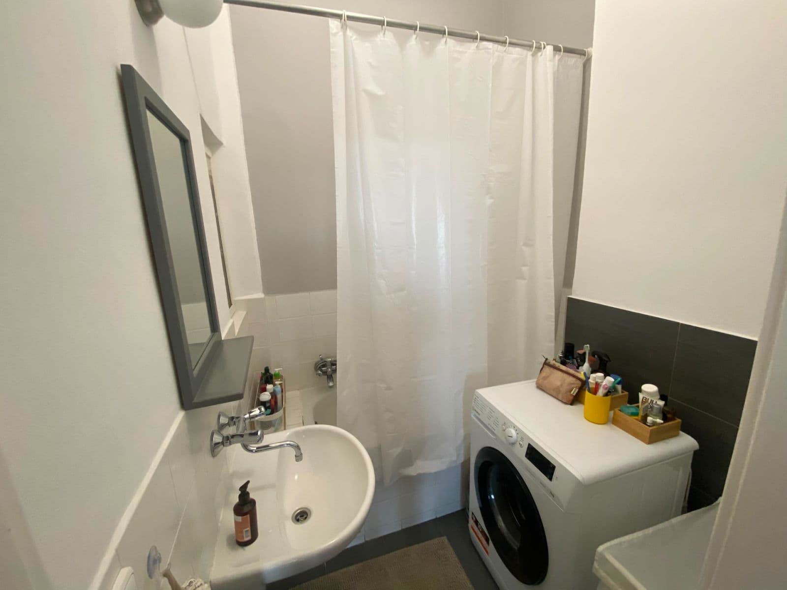 Studio flat to rent, 28 m², Šlikova, Prague, Prague Studio flat to rent, 28 m², Šlikova, Prague, Prague