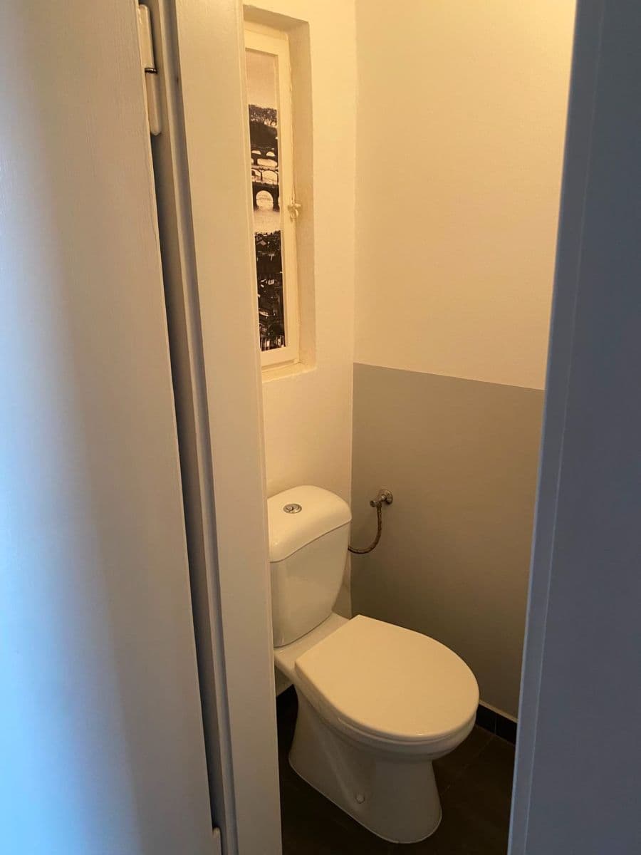 Studio flat to rent, 28 m², Šlikova, Prague, Prague Studio flat to rent, 28 m², Šlikova, Prague, Prague