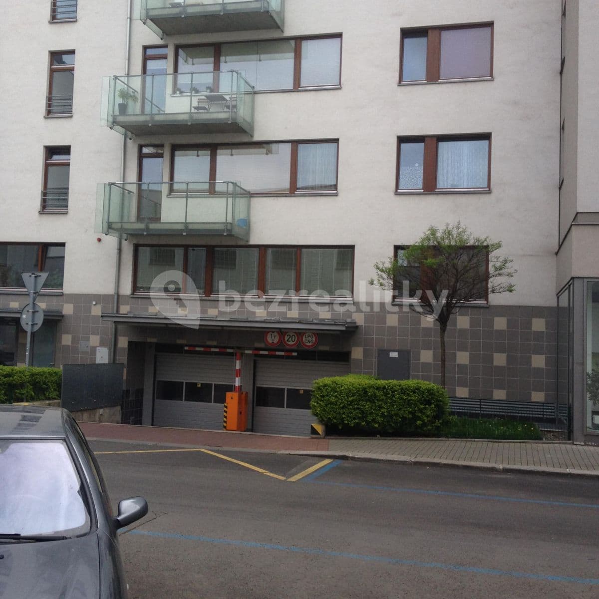 garage to rent, 12 m², Poupětova, Prague, Prague garage to rent, 12 m², Poupětova, Prague, Prague