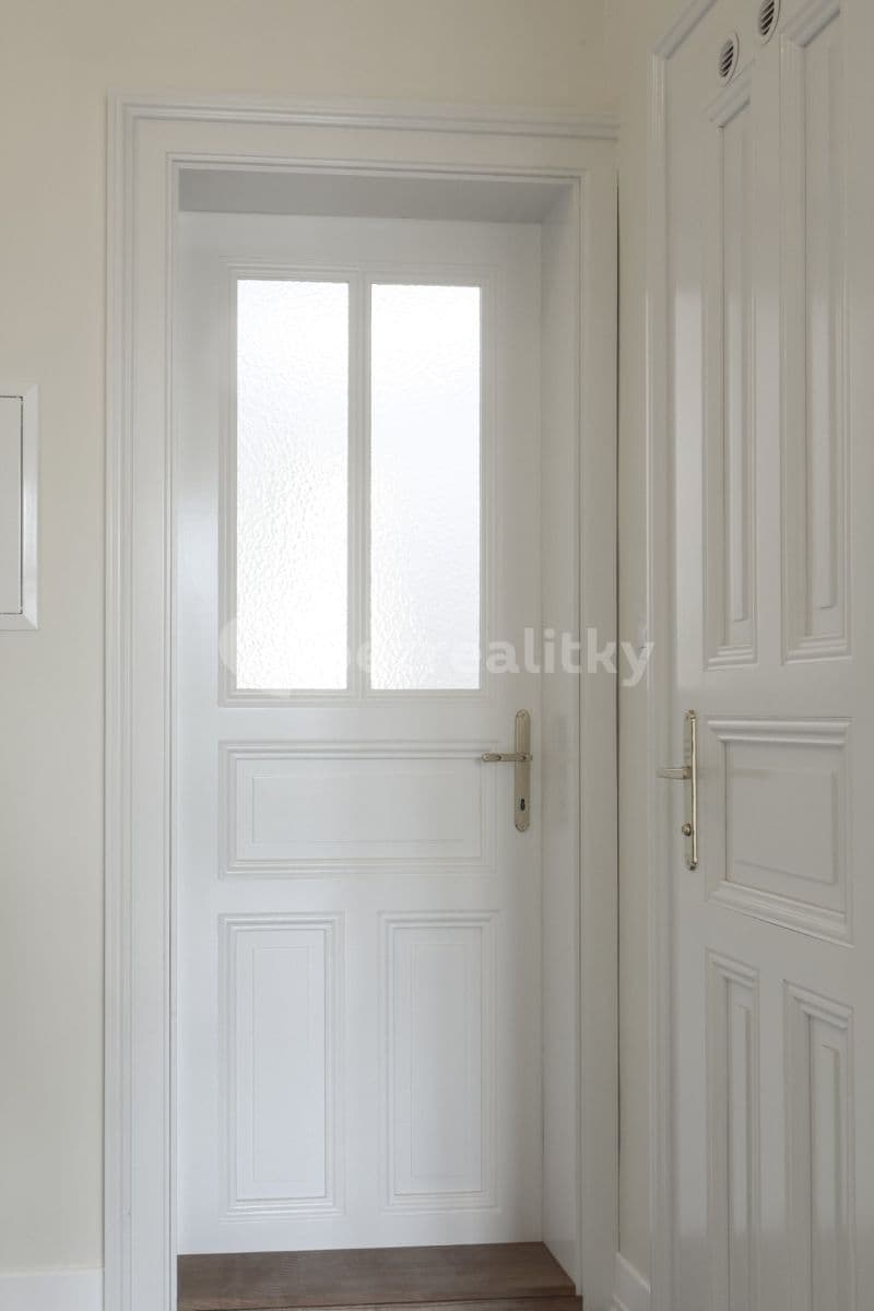2 bedroom flat to rent, 75 m², U Rajské zahrady, Prague, Prague 2 bedroom flat to rent, 75 m², U Rajské zahrady, Prague, Prague