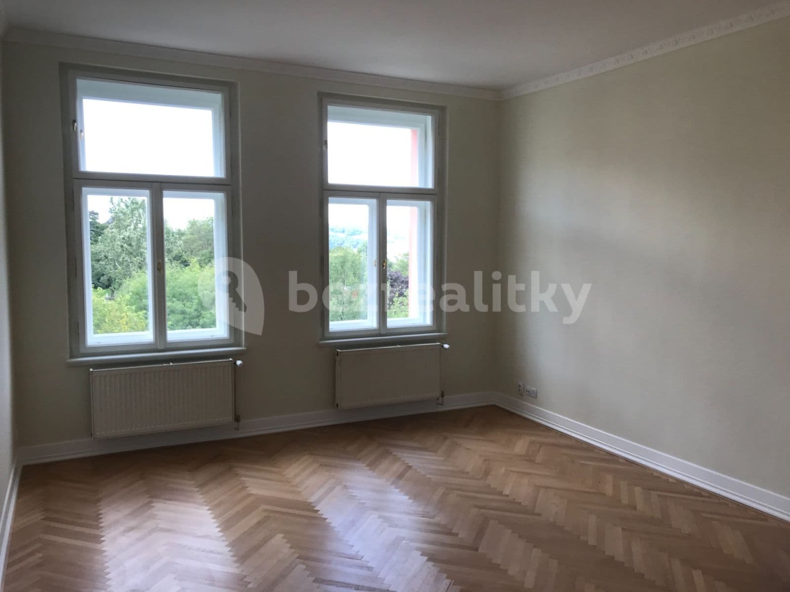 2 bedroom flat to rent, 75 m², U Rajské zahrady, Prague, Prague 2 bedroom flat to rent, 75 m², U Rajské zahrady, Prague, Prague