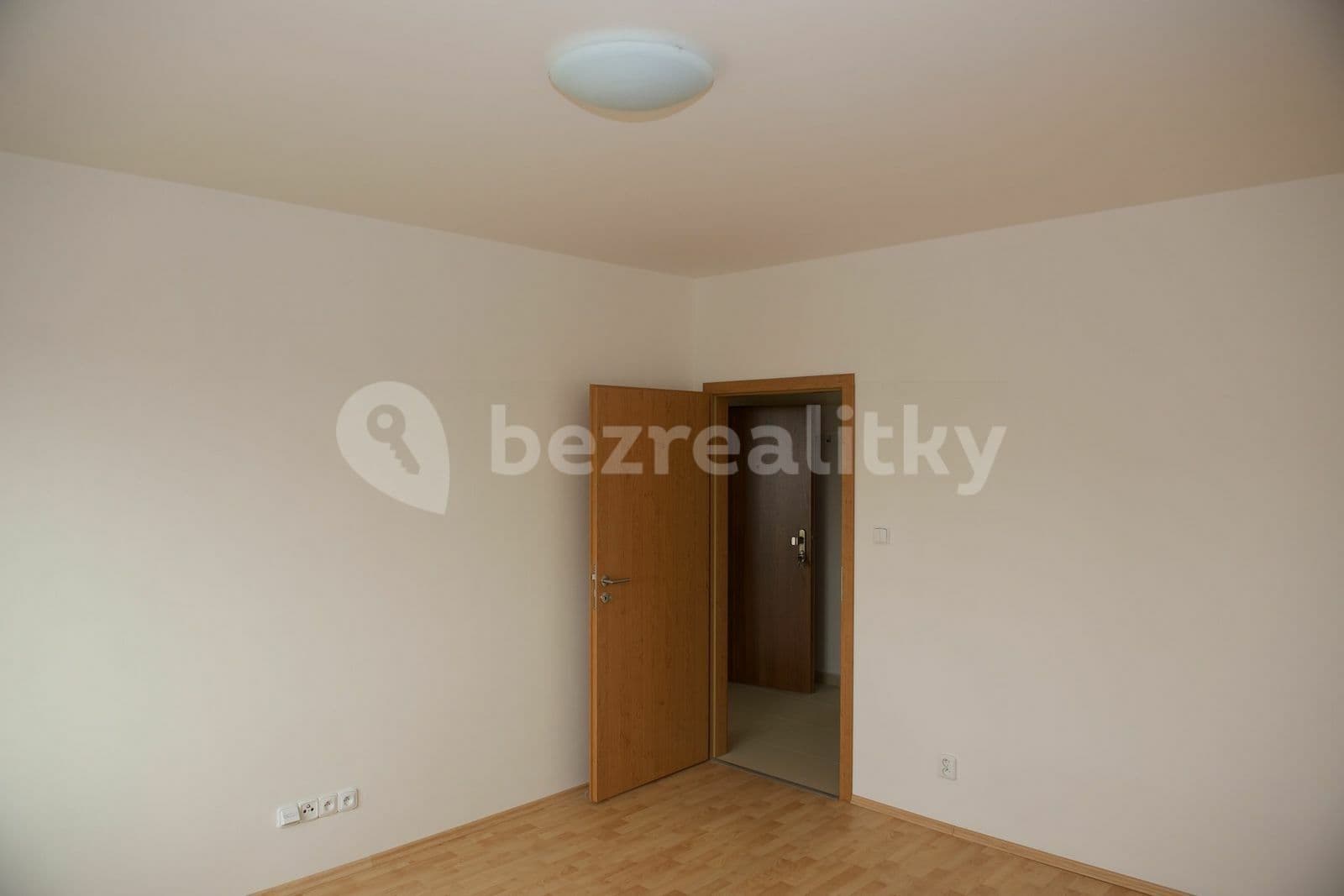 1 bedroom with open-plan kitchen flat to rent, 52 m², Chrastavská, Prague, Prague 1 bedroom with open-plan kitchen flat to rent, 52 m², Chrastavská, Prague, Prague