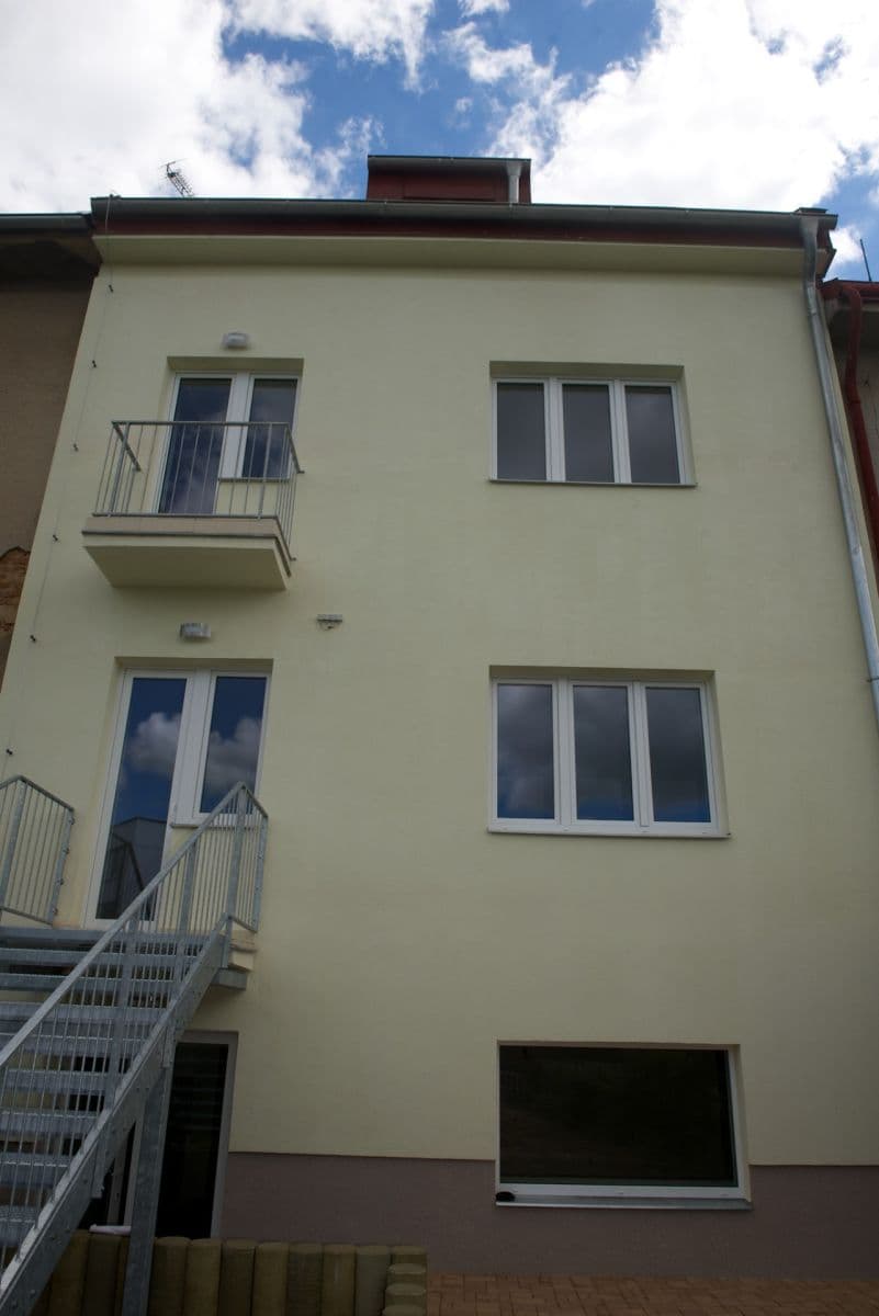 1 bedroom with open-plan kitchen flat to rent, 52 m², Chrastavská, Prague, Prague 1 bedroom with open-plan kitchen flat to rent, 52 m², Chrastavská, Prague, Prague