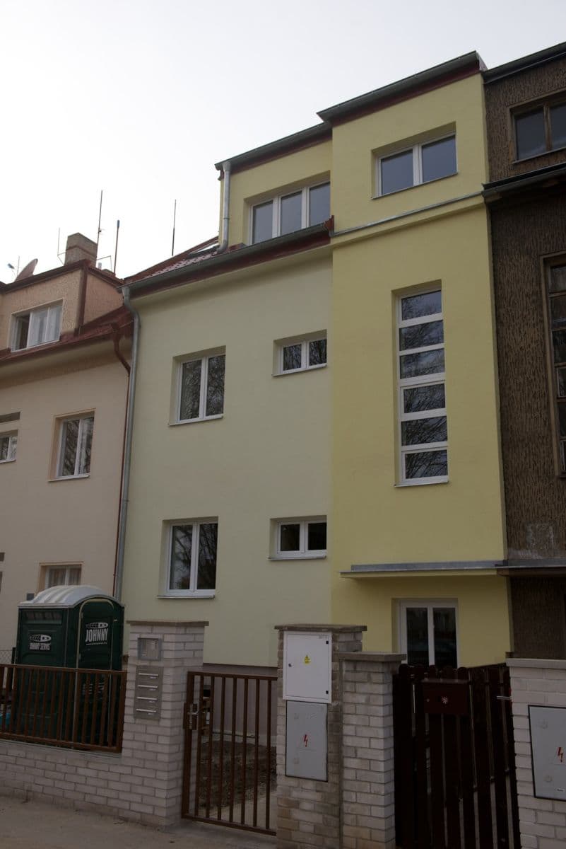 1 bedroom with open-plan kitchen flat to rent, 52 m², Chrastavská, Prague, Prague 1 bedroom with open-plan kitchen flat to rent, 52 m², Chrastavská, Prague, Prague
