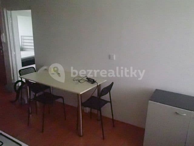 3 bedroom with open-plan kitchen flat to rent, 72 m², Herčíkova, Brno, Jihomoravský Region 3 bedroom with open-plan kitchen flat to rent, 72 m², Herčíkova, Brno, Jihomoravský Region