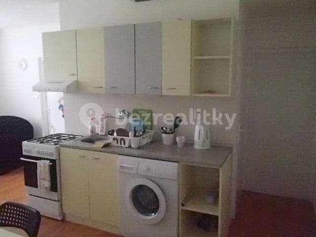 3 bedroom with open-plan kitchen flat to rent, 72 m², Herčíkova, Brno, Jihomoravský Region 3 bedroom with open-plan kitchen flat to rent, 72 m², Herčíkova, Brno, Jihomoravský Region