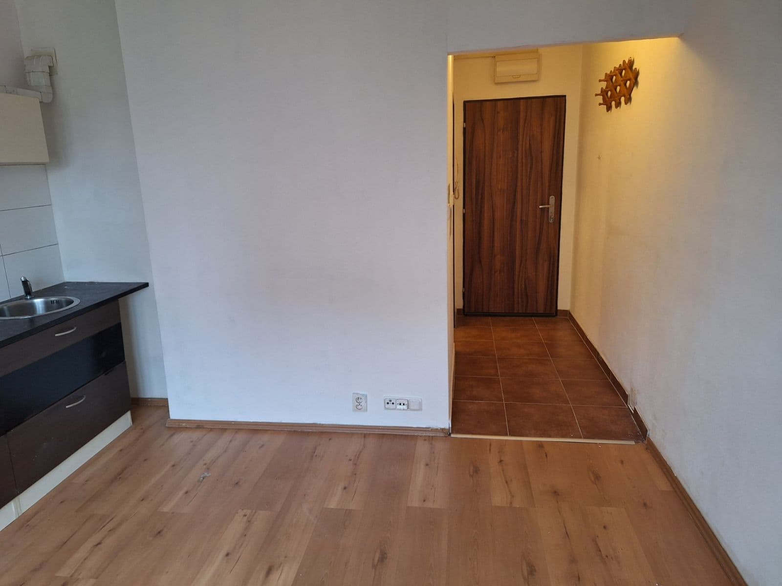 Small studio flat to rent, 21 m², náměstí Generála Píky, Plzeň, Plzeňský Region Small studio flat to rent, 21 m², náměstí Generála Píky, Plzeň, Plzeňský Region