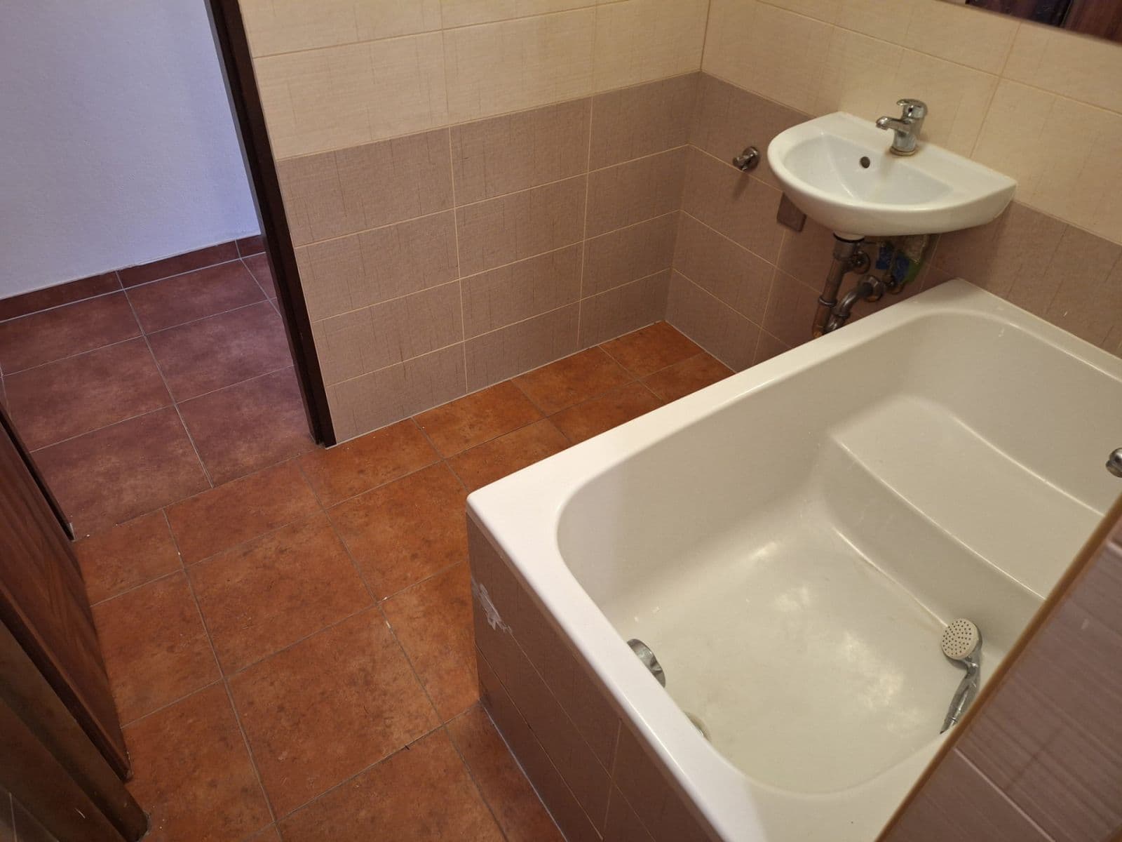 Small studio flat to rent, 21 m², náměstí Generála Píky, Plzeň, Plzeňský Region Small studio flat to rent, 21 m², náměstí Generála Píky, Plzeň, Plzeňský Region