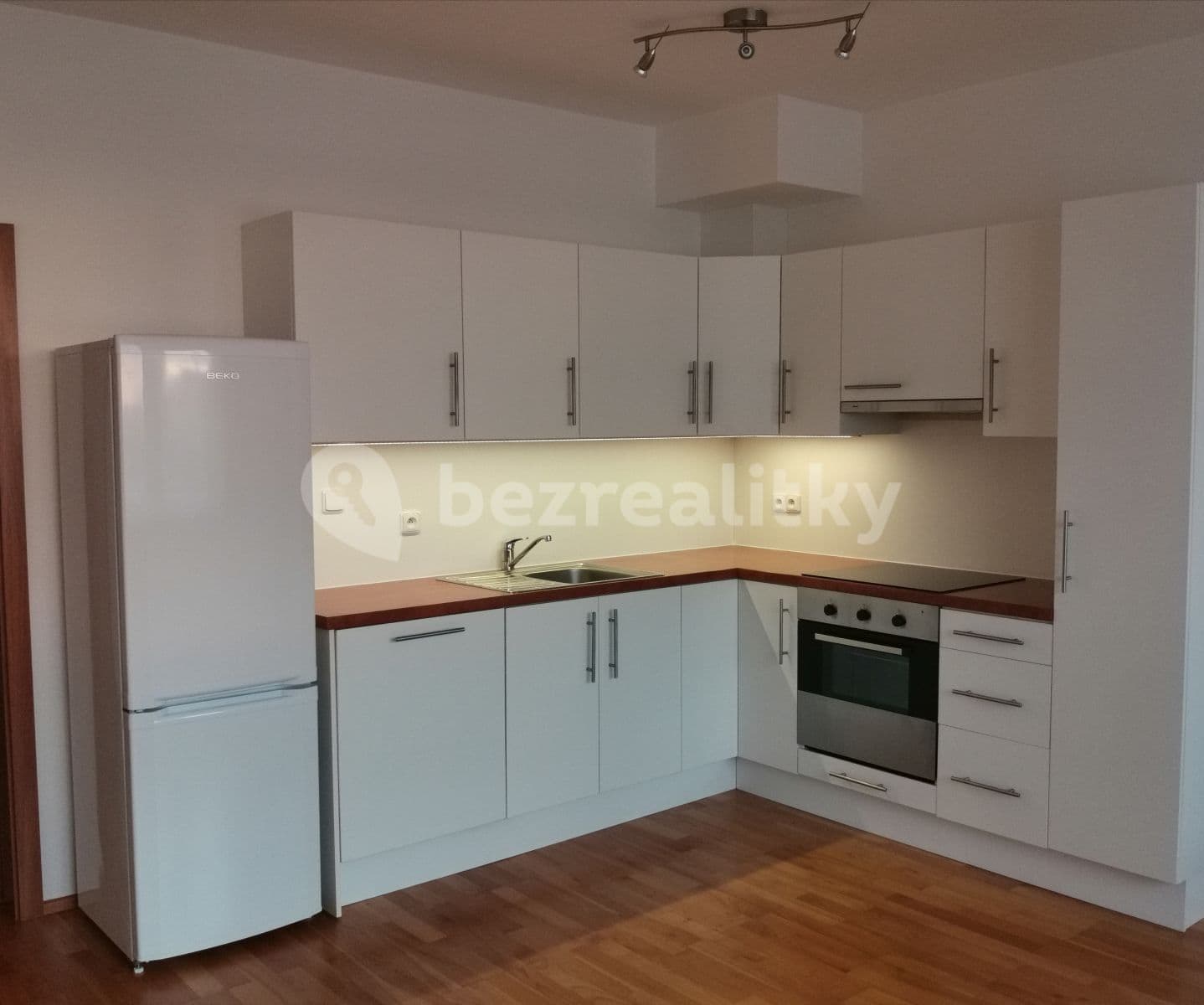 1 bedroom with open-plan kitchen flat to rent, 56 m², Tlumačovská, Prague, Prague 1 bedroom with open-plan kitchen flat to rent, 56 m², Tlumačovská, Prague, Prague