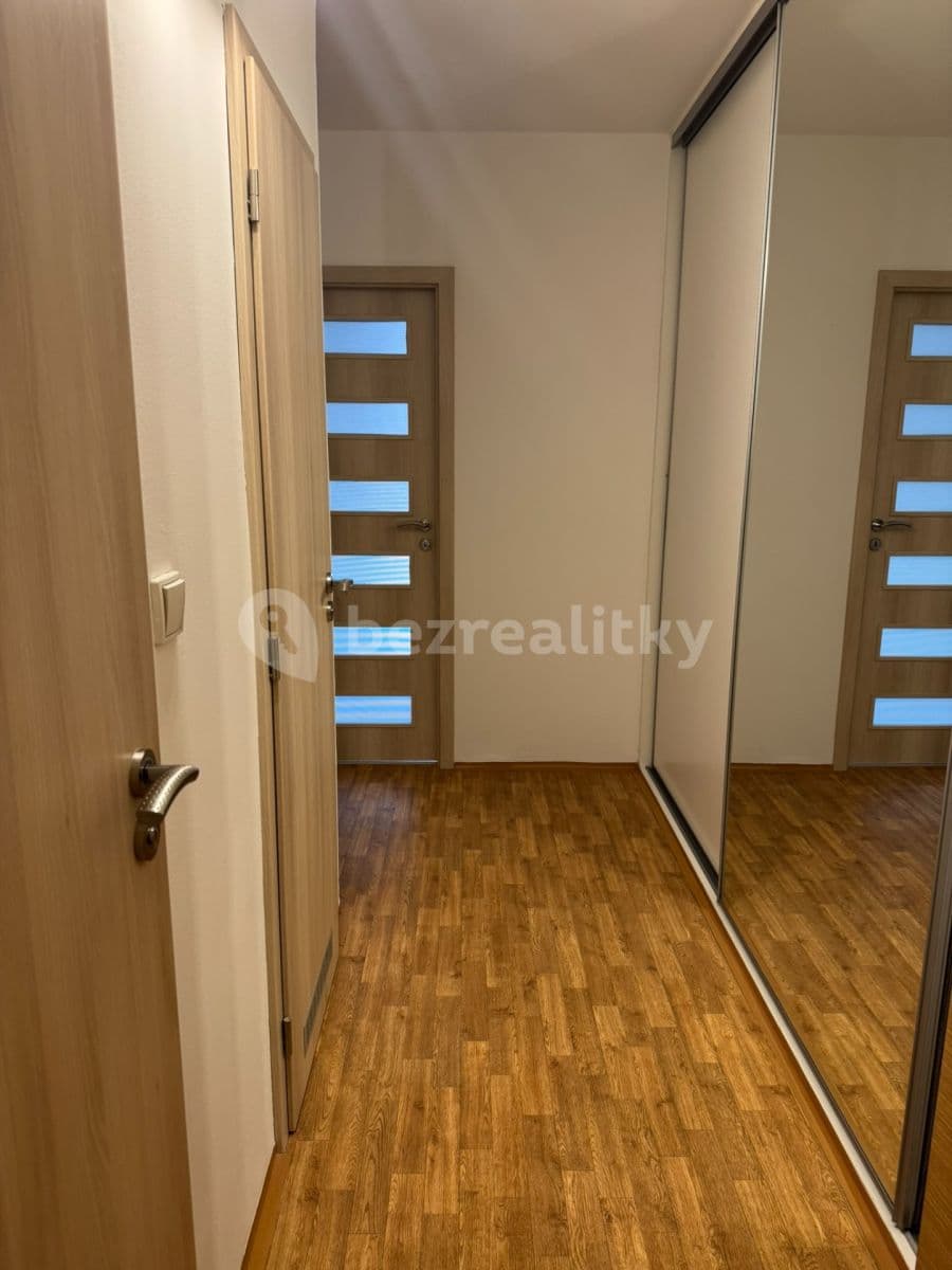 1 bedroom with open-plan kitchen flat to rent, 43 m², Mohylová, Prague, Prague 1 bedroom with open-plan kitchen flat to rent, 43 m², Mohylová, Prague, Prague