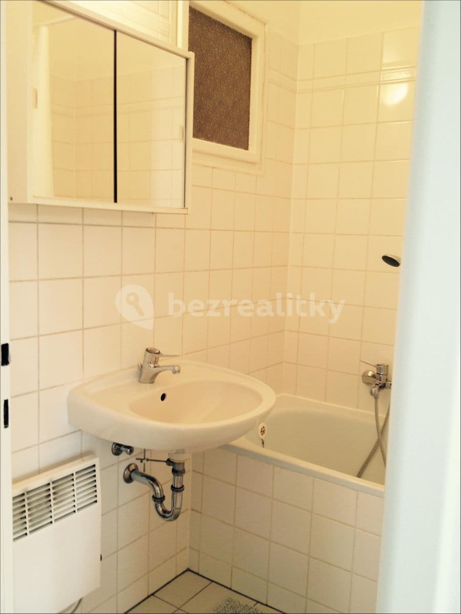 3 bedroom flat to rent, 75 m², Nad Popelkou, Prague, Prague 3 bedroom flat to rent, 75 m², Nad Popelkou, Prague, Prague