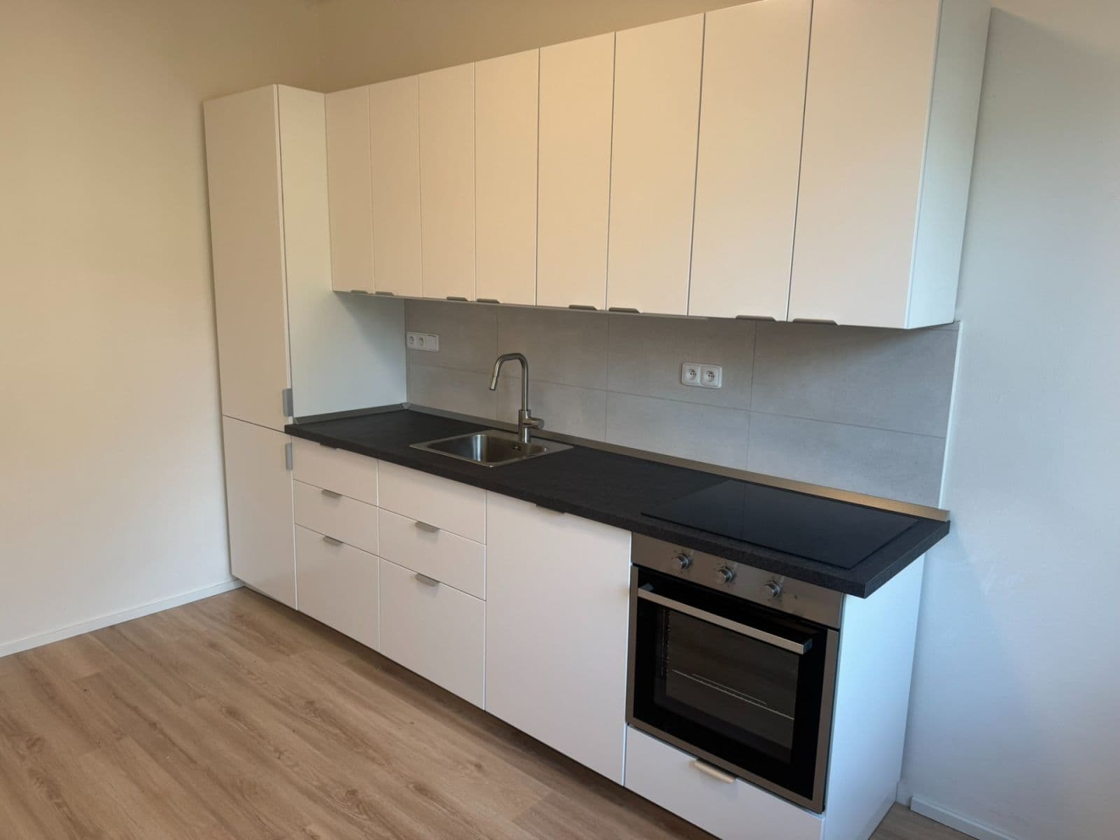 1 bedroom flat to rent, 32 m², Na Farkáně III, Prague, Prague 1 bedroom flat to rent, 32 m², Na Farkáně III, Prague, Prague