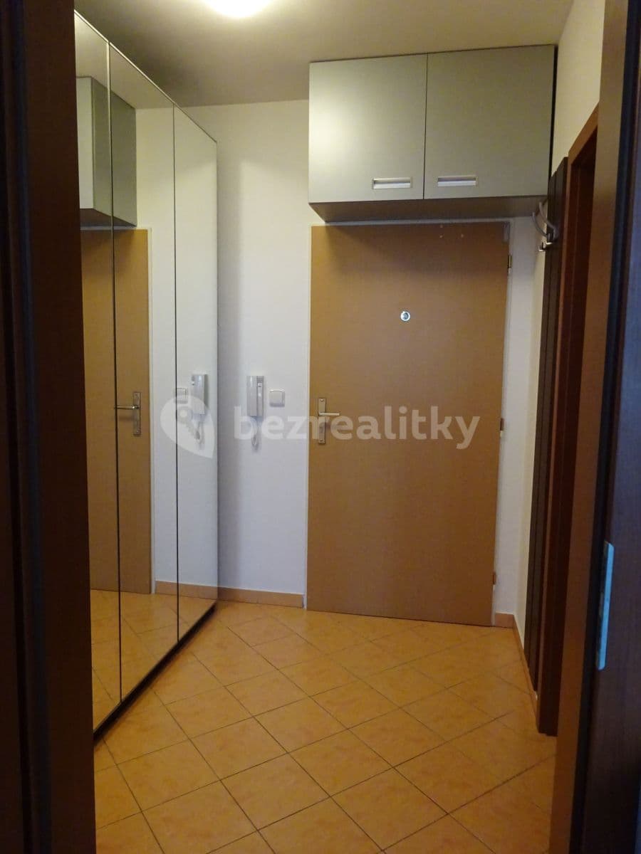Small studio flat to rent, 30 m², Zrzavého, Prague, Prague Small studio flat to rent, 30 m², Zrzavého, Prague, Prague