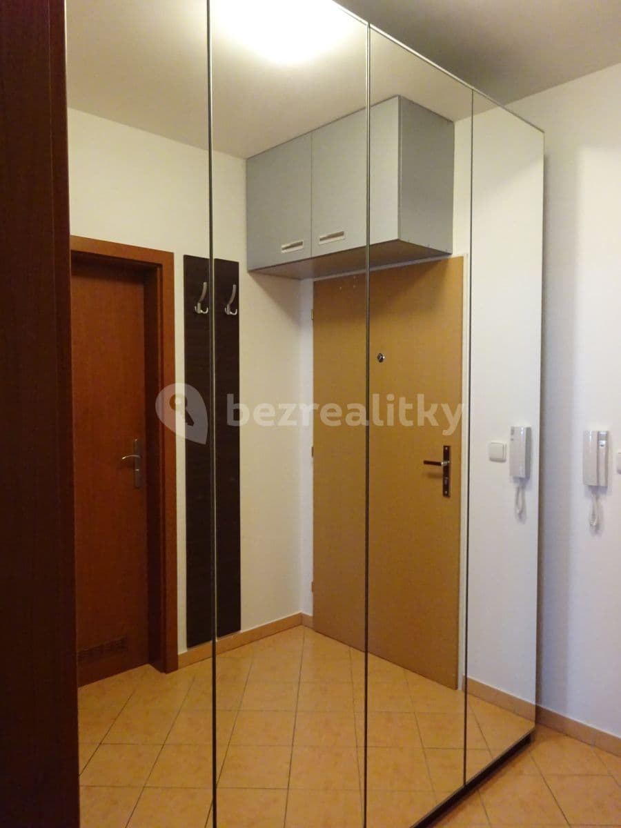 Small studio flat to rent, 30 m², Zrzavého, Prague, Prague Small studio flat to rent, 30 m², Zrzavého, Prague, Prague