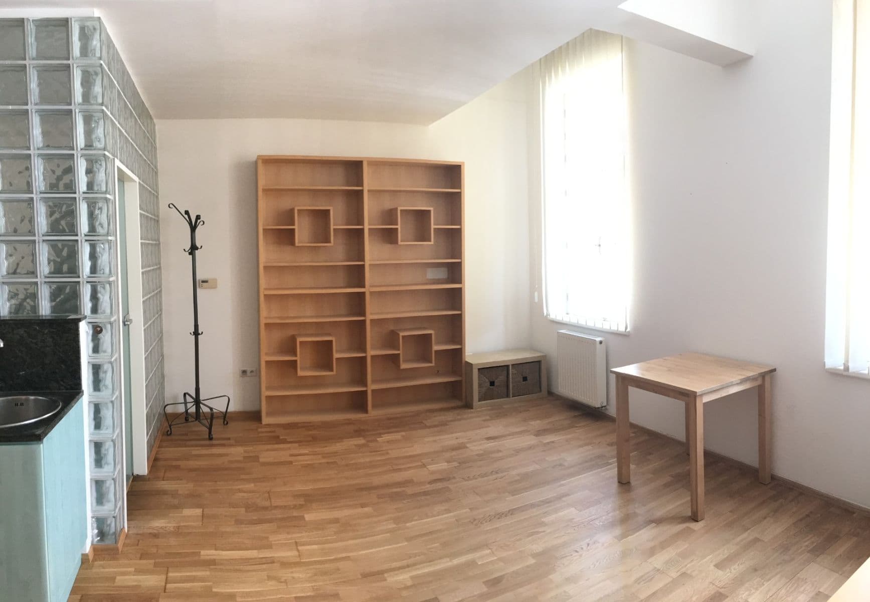 Studio flat to rent, 35 m², Bělehradská, Prague, Prague Studio flat to rent, 35 m², Bělehradská, Prague, Prague