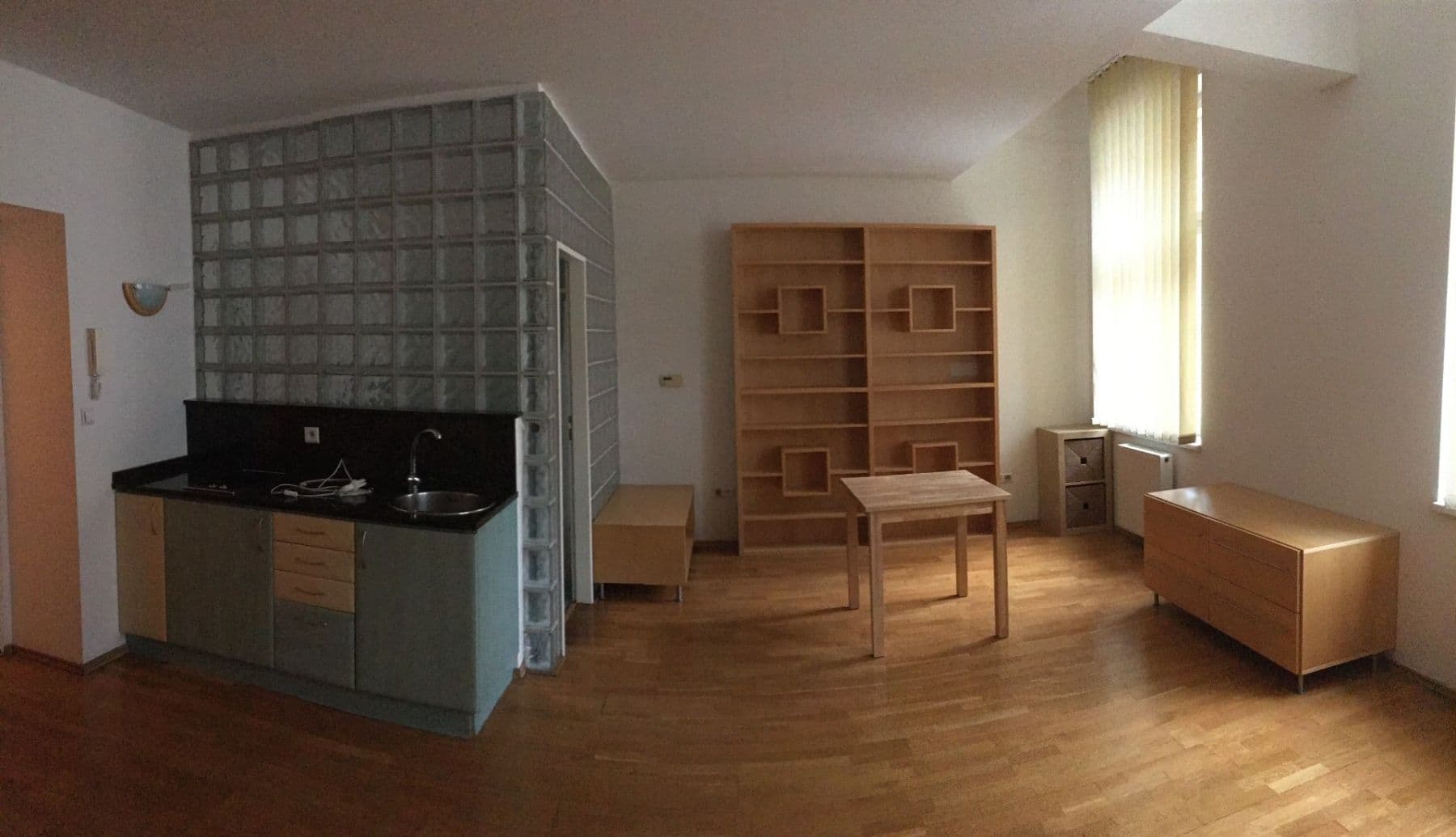 Studio flat to rent, 35 m², Bělehradská, Prague, Prague Studio flat to rent, 35 m², Bělehradská, Prague, Prague