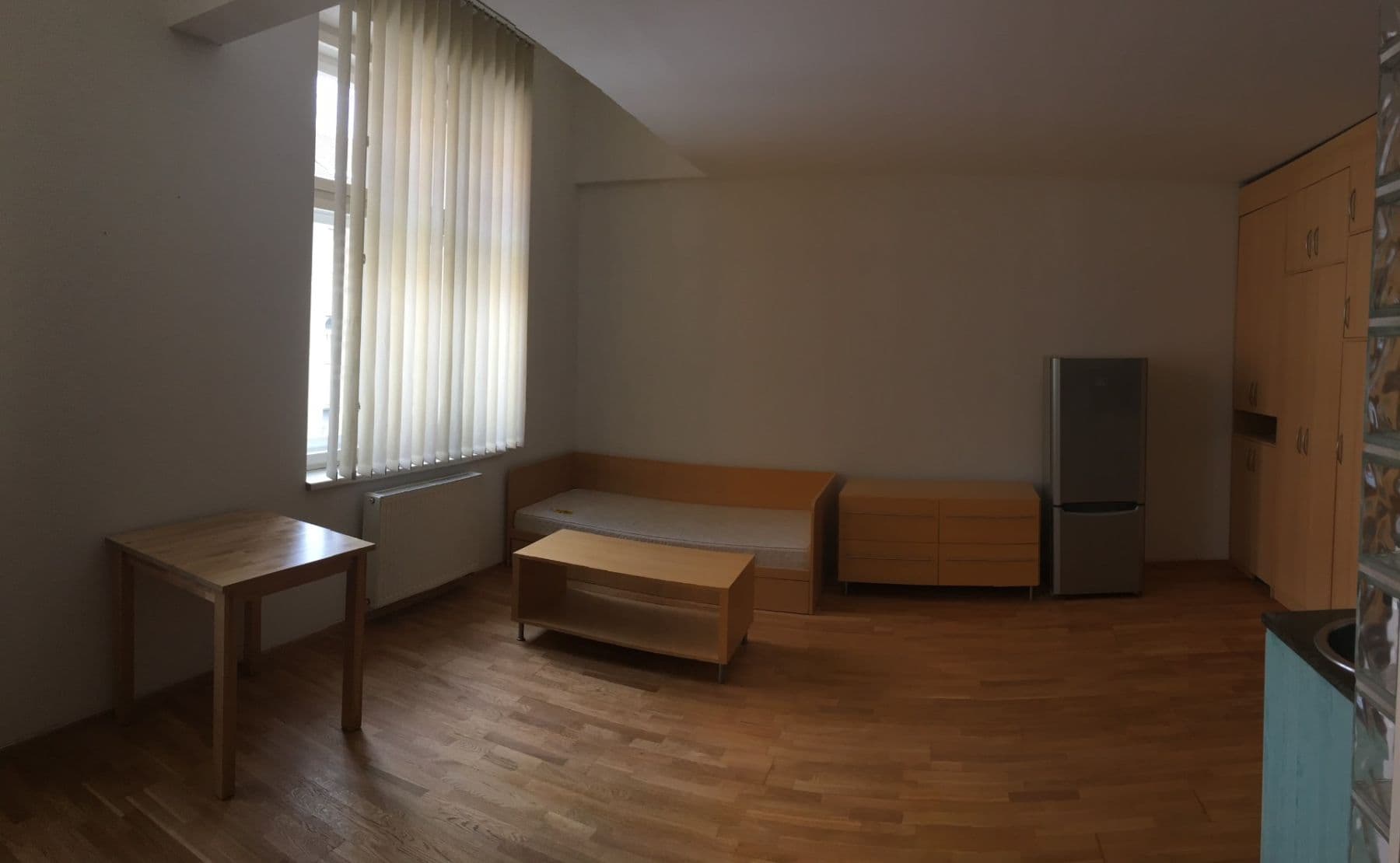 Studio flat to rent, 35 m², Bělehradská, Prague, Prague Studio flat to rent, 35 m², Bělehradská, Prague, Prague