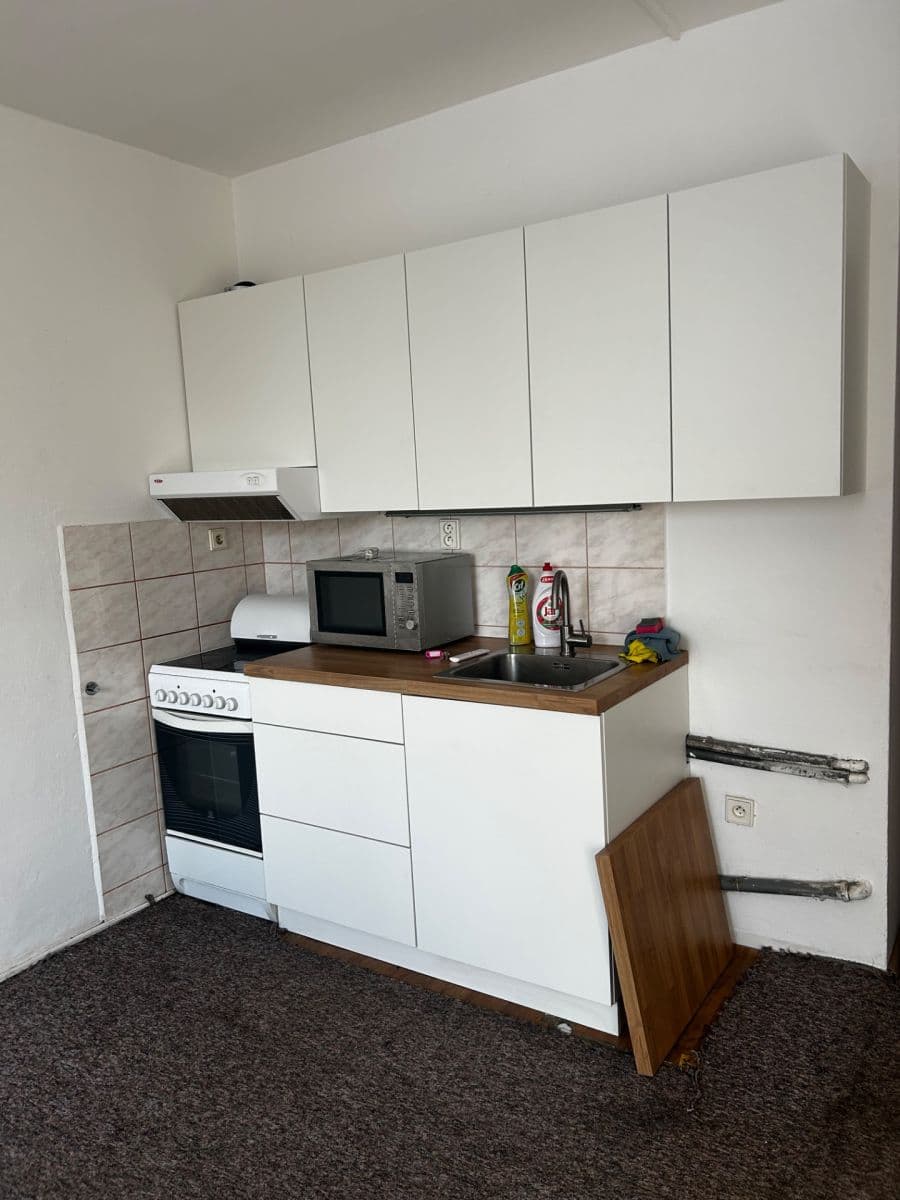 Small studio flat to rent, 22 m², Ratibořská, Opava, Moravskoslezský Region Small studio flat to rent, 22 m², Ratibořská, Opava, Moravskoslezský Region