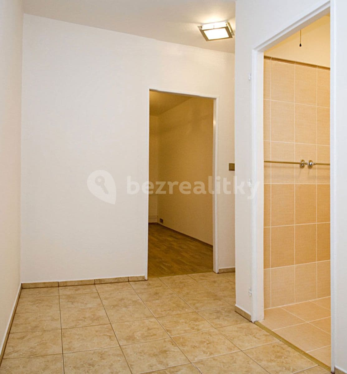 1 bedroom with open-plan kitchen flat to rent, 44 m², Na Rovnosti, Prague, Prague 1 bedroom with open-plan kitchen flat to rent, 44 m², Na Rovnosti, Prague, Prague