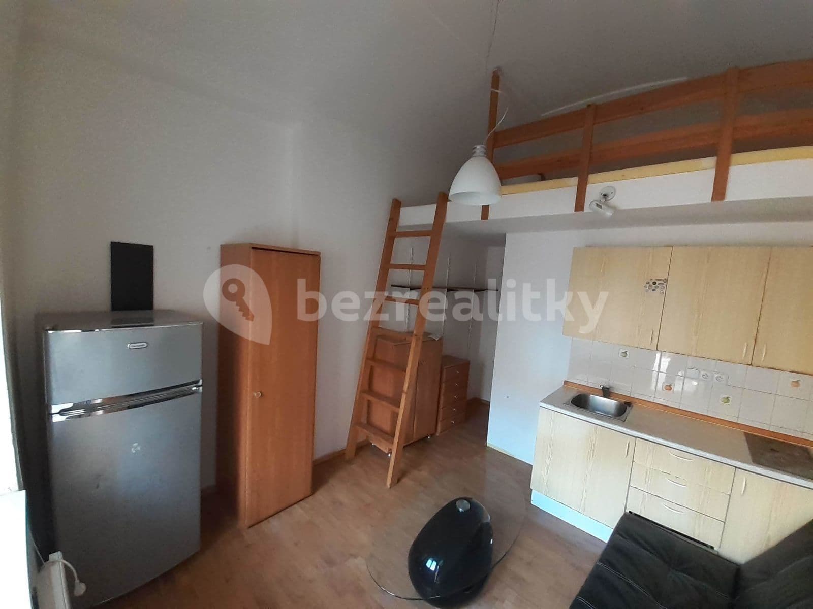 Small studio flat to rent, 21 m², Heydukova, Prague, Prague Small studio flat to rent, 21 m², Heydukova, Prague, Prague