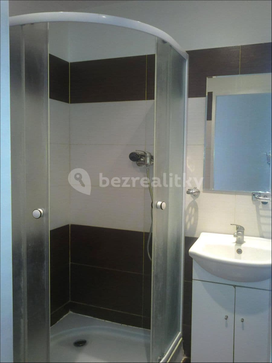 1 bedroom flat to rent, 42 m², sídliště Hůrka, Kralupy nad Vltavou, Středočeský Region 1 bedroom flat to rent, 42 m², sídliště Hůrka, Kralupy nad Vltavou, Středočeský Region