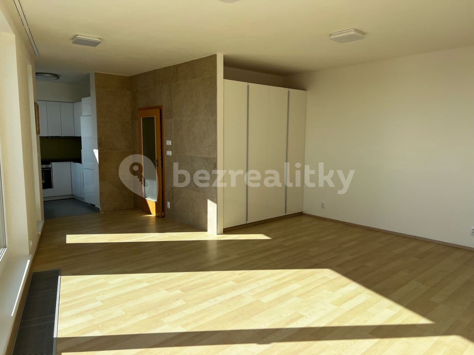 Studio flat to rent, 44 m², Sazovická, Prague, Prague Studio flat to rent, 44 m², Sazovická, Prague, Prague