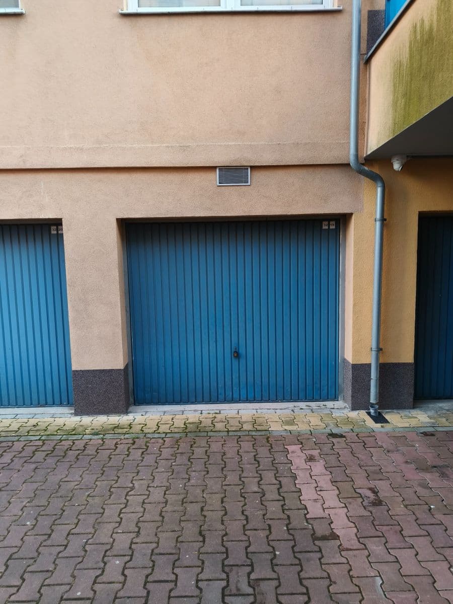 garage to rent, 16 m², Hnězdenská, Prague, Prague garage to rent, 16 m², Hnězdenská, Prague, Prague