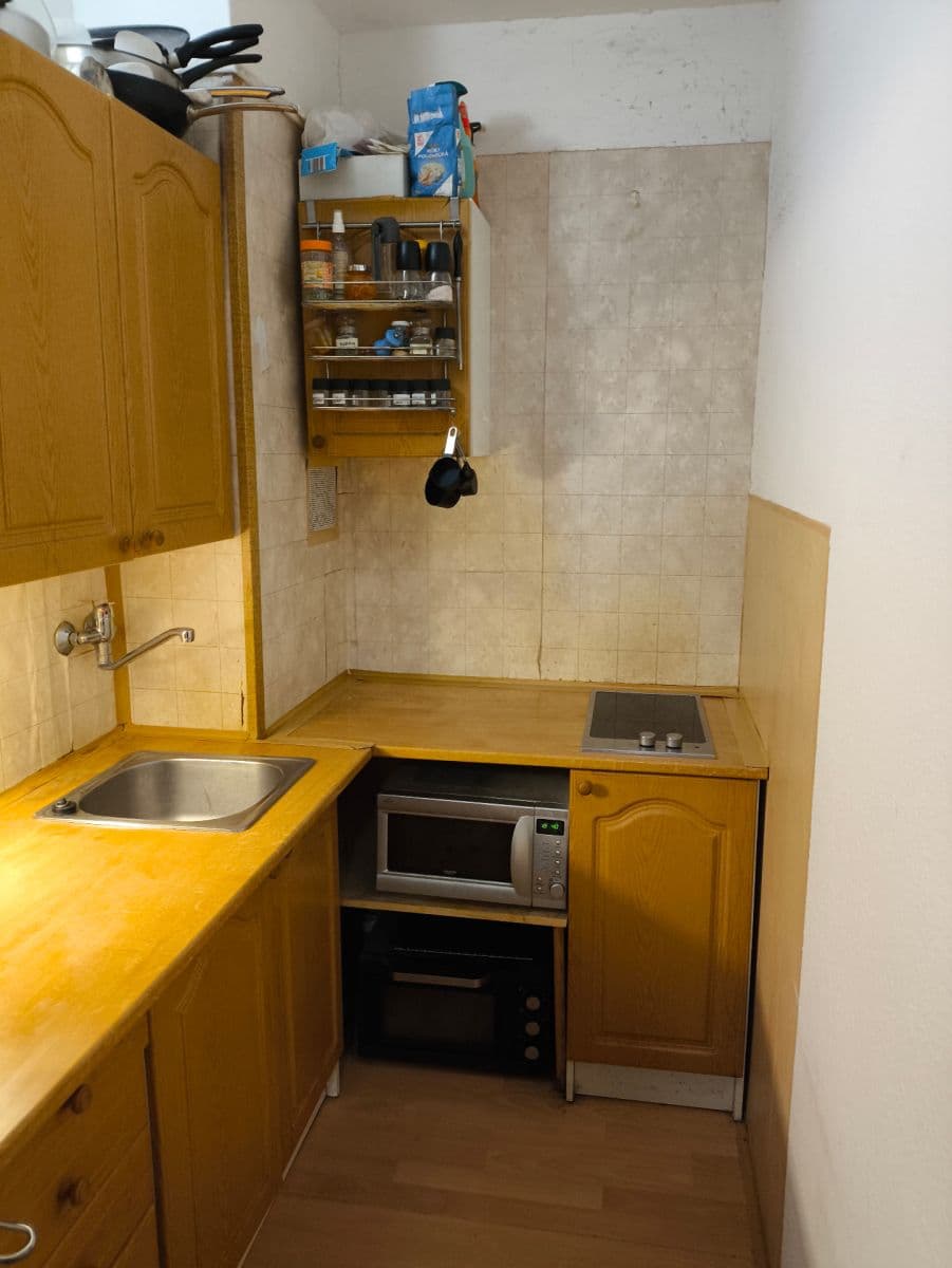 2 bedroom flat to rent, 42 m², Jablonecká, Prague, Prague 2 bedroom flat to rent, 42 m², Jablonecká, Prague, Prague