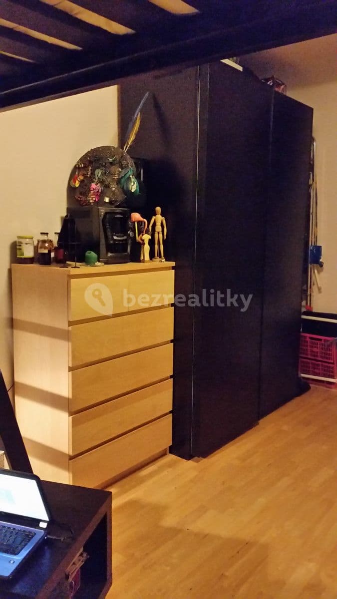 Studio flat to rent, 25 m², Púchovská, Prague, Prague Studio flat to rent, 25 m², Púchovská, Prague, Prague