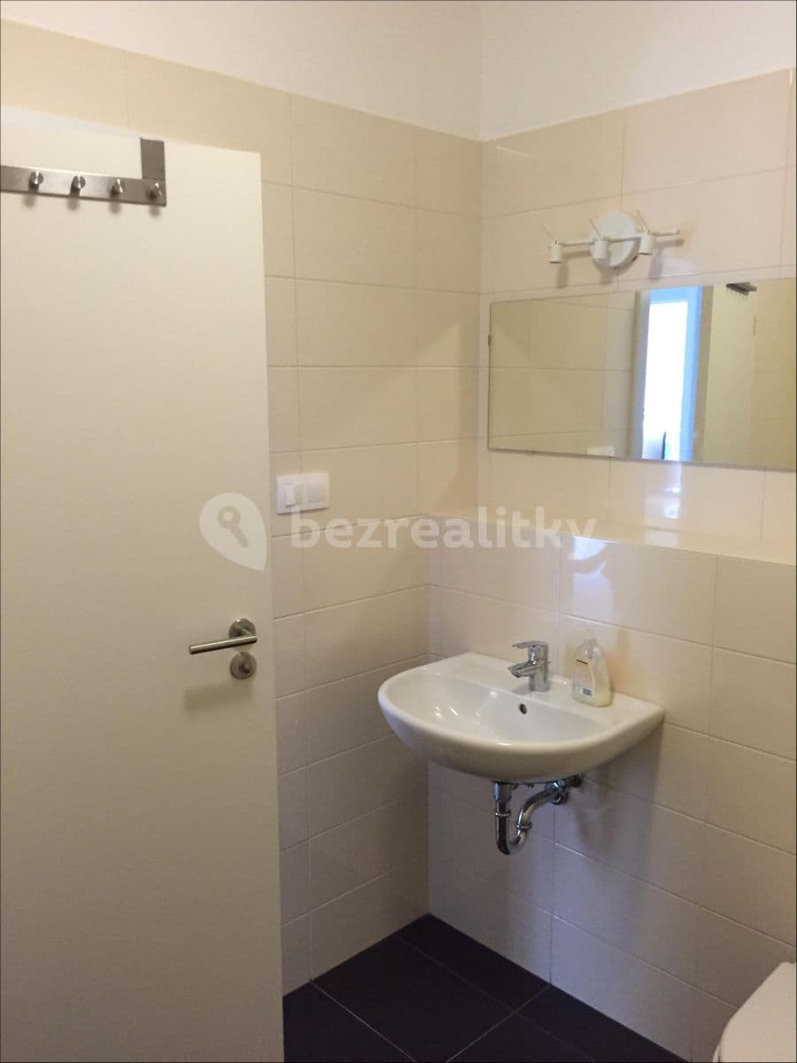 Studio flat to rent, 43 m², Fikerova, Prague, Prague Studio flat to rent, 43 m², Fikerova, Prague, Prague