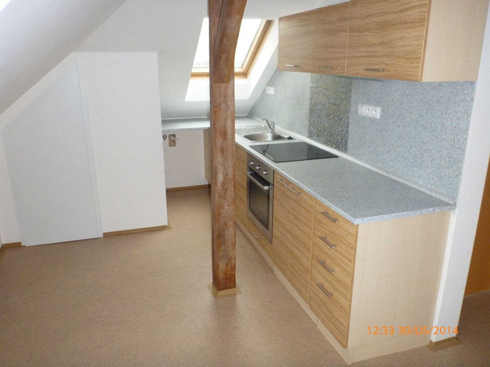1 bedroom with open-plan kitchen flat to rent, 53 m², Komárovská, Opava, Moravskoslezský Region 1 bedroom with open-plan kitchen flat to rent, 53 m², Komárovská, Opava, Moravskoslezský Region