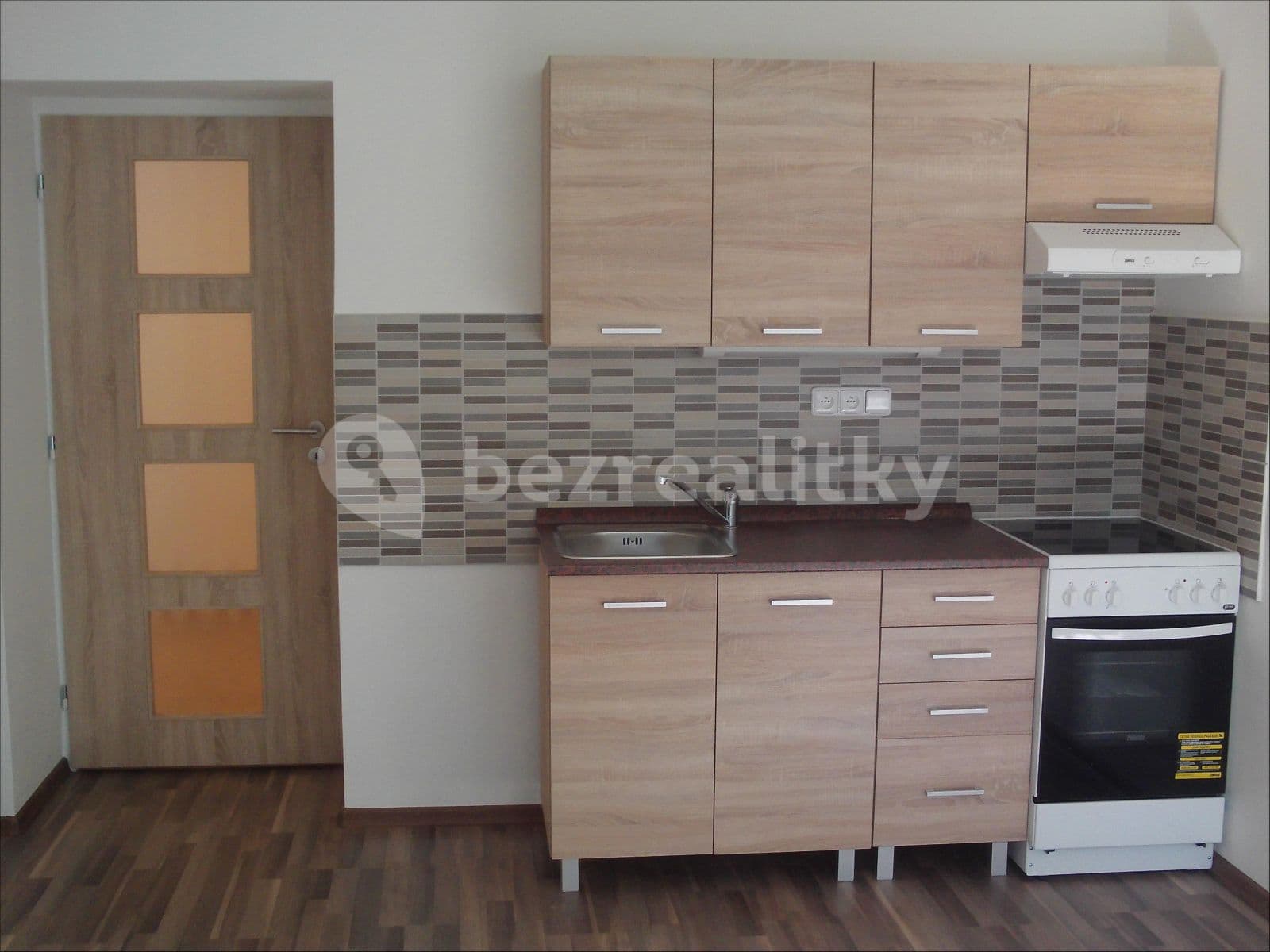 1 bedroom with open-plan kitchen flat to rent, 43 m², Čimická, Prague, Prague 1 bedroom with open-plan kitchen flat to rent, 43 m², Čimická, Prague, Prague