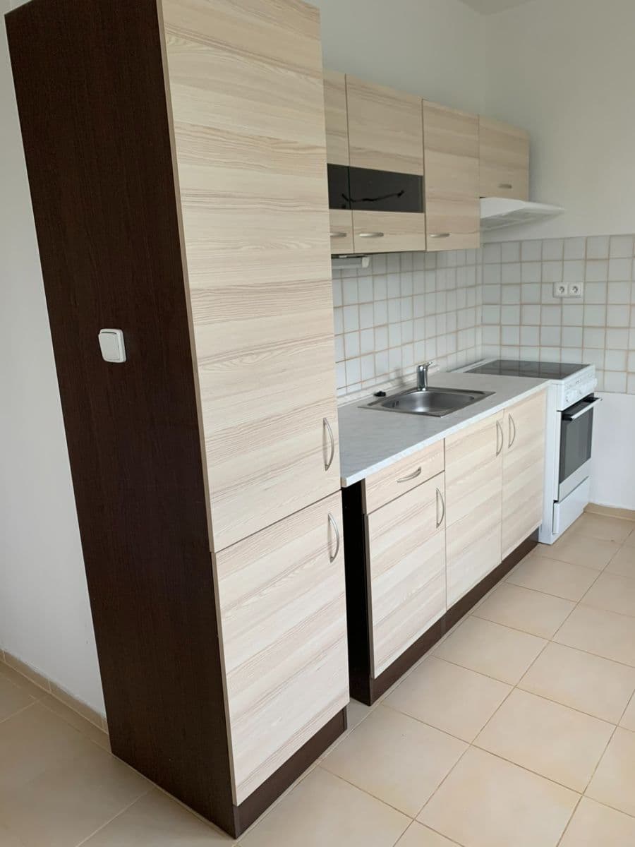 2 bedroom flat to rent, 54 m², Severní I, Prague, Prague 2 bedroom flat to rent, 54 m², Severní I, Prague, Prague
