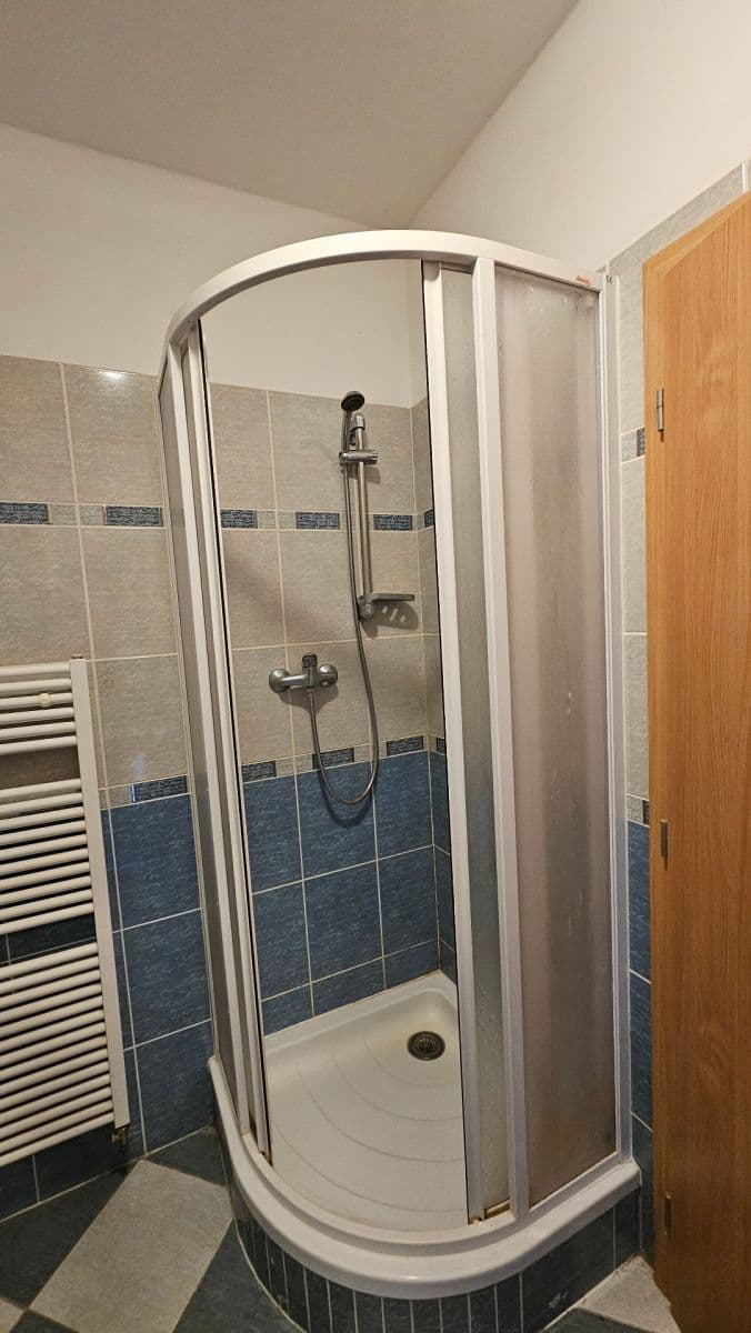 2 bedroom with open-plan kitchen flat to rent, 68 m², Na Valech, Poděbrady, Středočeský Region 2 bedroom with open-plan kitchen flat to rent, 68 m², Na Valech, Poděbrady, Středočeský Region