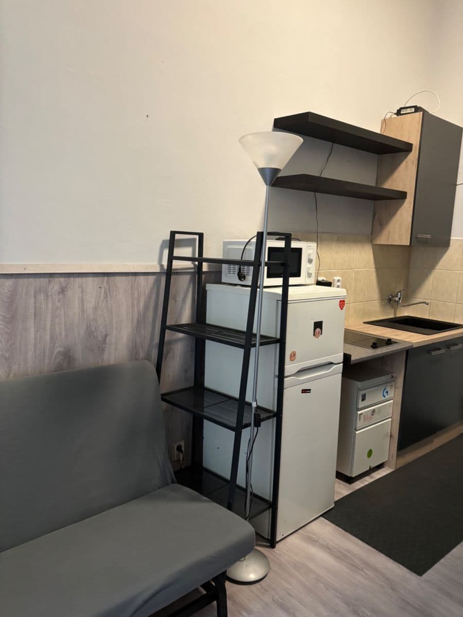 Small studio flat to rent, 24 m², Petřínská, Prague, Prague Small studio flat to rent, 24 m², Petřínská, Prague, Prague