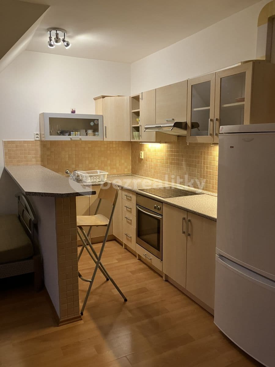 Studio flat to rent, 39 m², Do Polí, Jesenice, Středočeský Region Studio flat to rent, 39 m², Do Polí, Jesenice, Středočeský Region