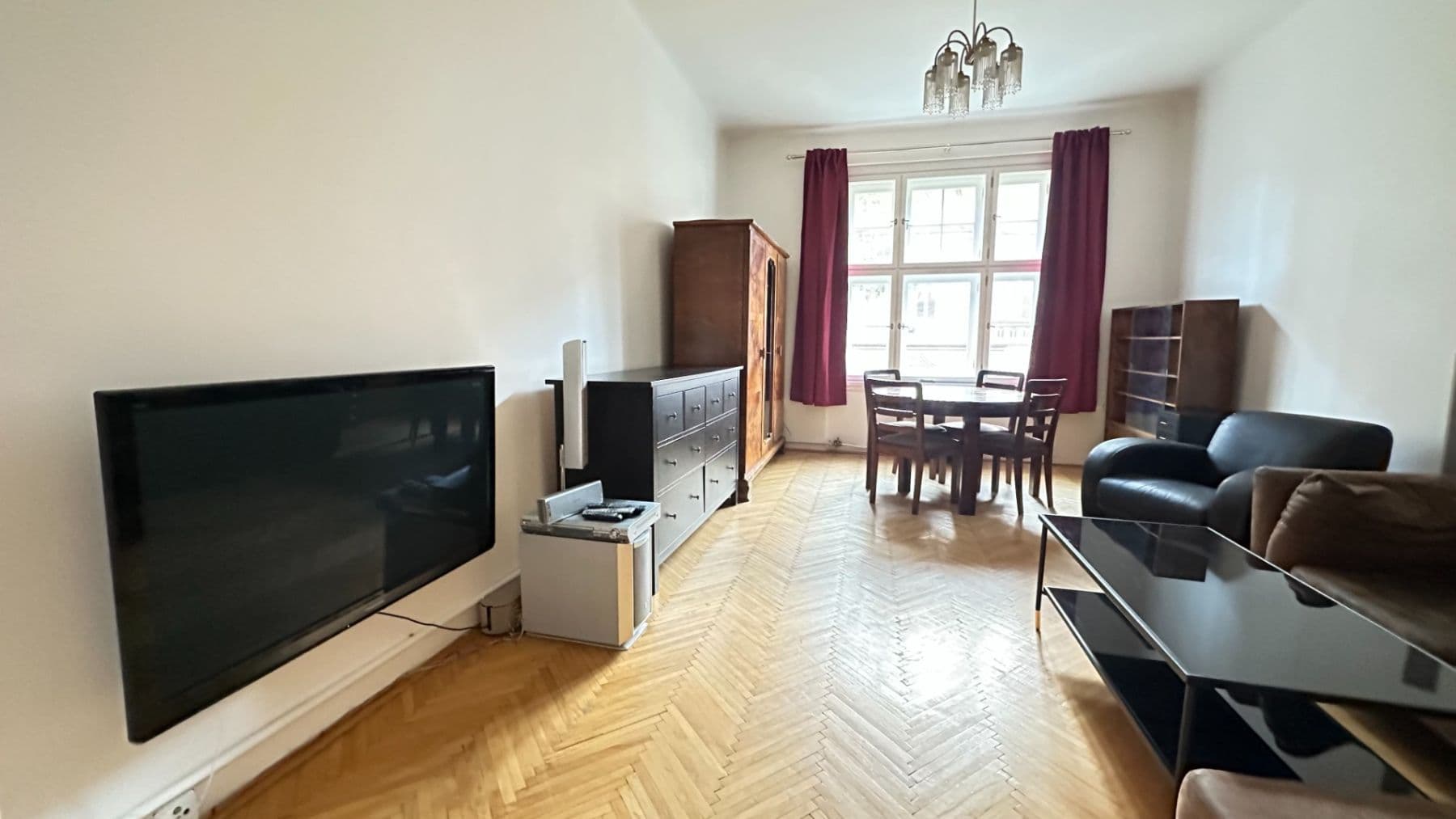 1 bedroom with open-plan kitchen flat to rent, 55 m², Velehradská, Prague, Prague 1 bedroom with open-plan kitchen flat to rent, 55 m², Velehradská, Prague, Prague