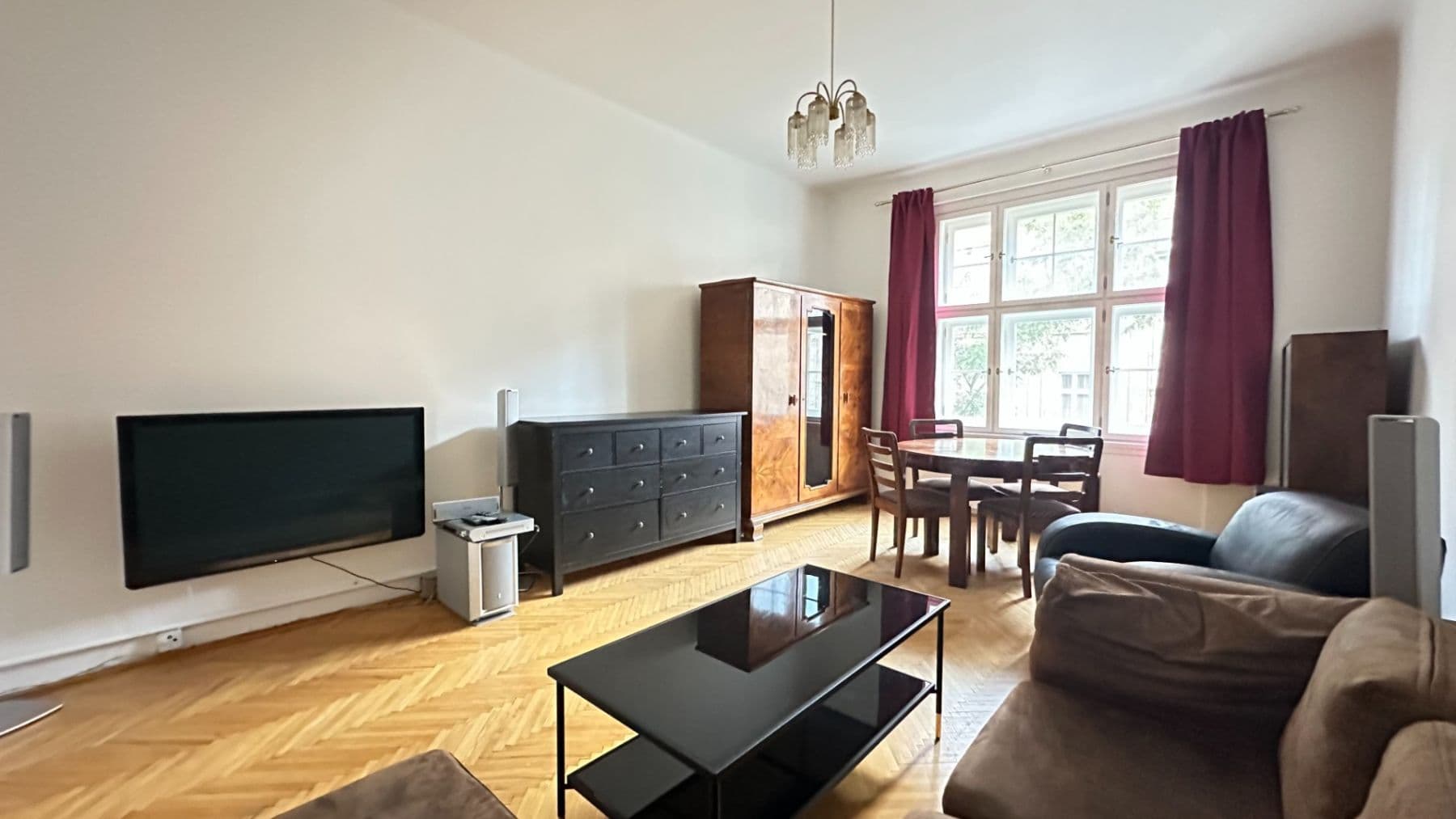 1 bedroom with open-plan kitchen flat to rent, 55 m², Velehradská, Prague, Prague 1 bedroom with open-plan kitchen flat to rent, 55 m², Velehradská, Prague, Prague