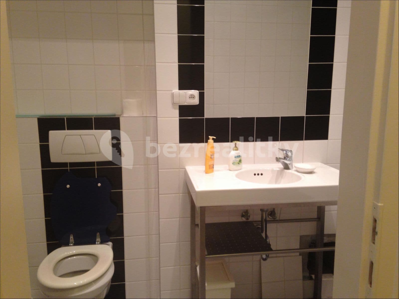 1 bedroom with open-plan kitchen flat to rent, 75 m², Myslíkova, Prague, Prague 1 bedroom with open-plan kitchen flat to rent, 75 m², Myslíkova, Prague, Prague