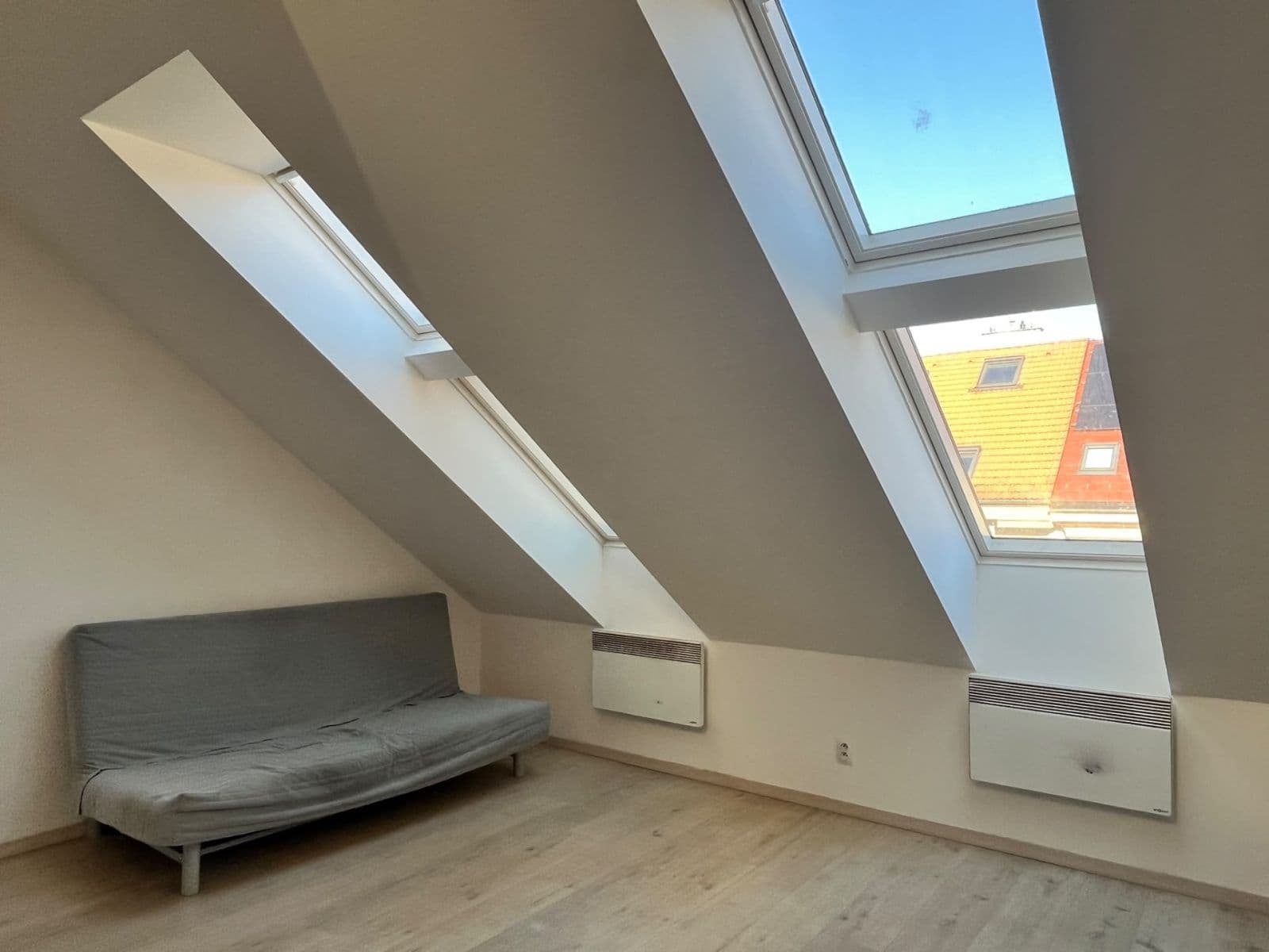 1 bedroom with open-plan kitchen flat to rent, 35 m², Dobrovského, Plzeň, Plzeňský Region 1 bedroom with open-plan kitchen flat to rent, 35 m², Dobrovského, Plzeň, Plzeňský Region