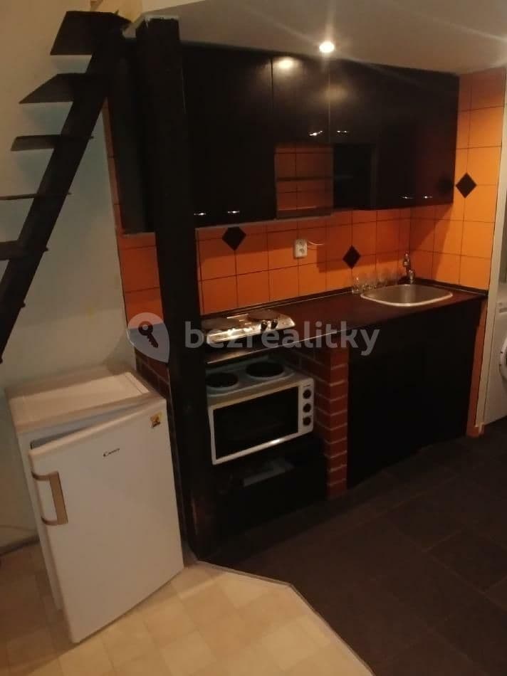 Small studio flat to rent, 27 m², Štúrova, Prague, Prague Small studio flat to rent, 27 m², Štúrova, Prague, Prague