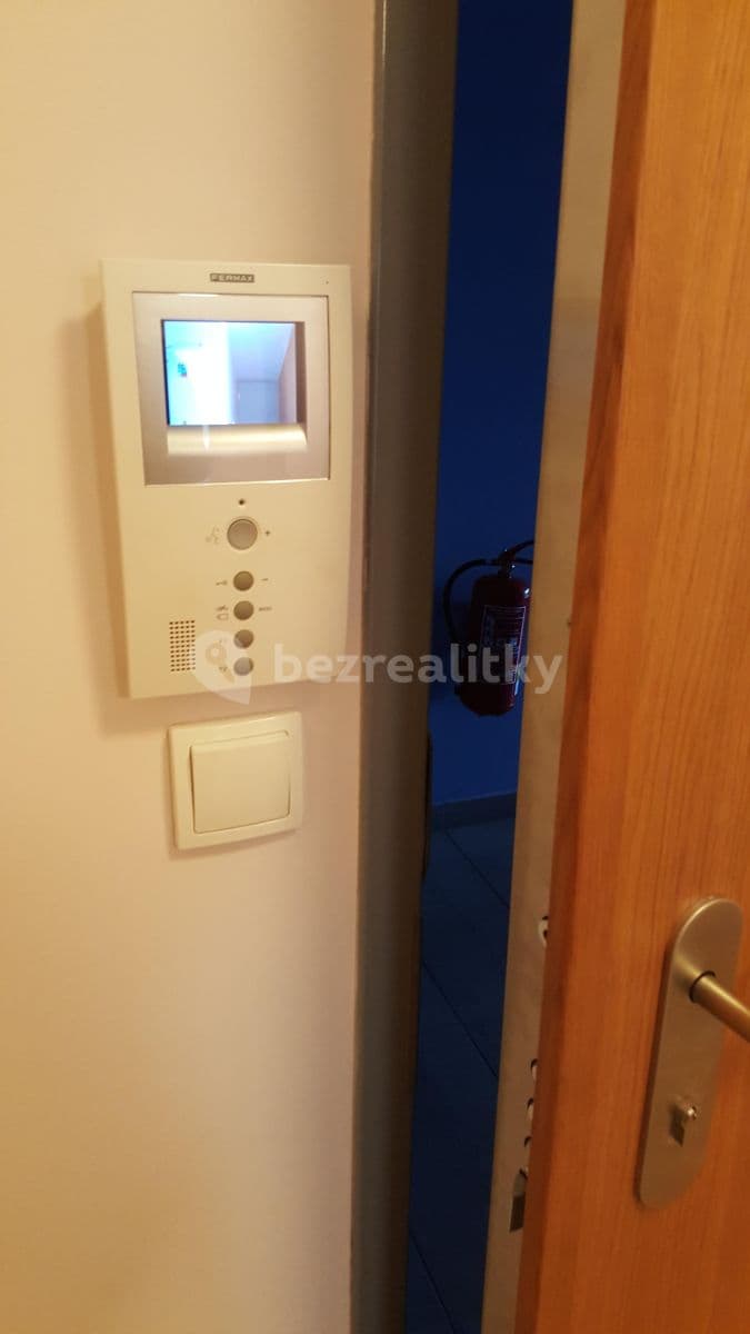 2 bedroom with open-plan kitchen flat to rent, 93 m², Březiněveská, Prague, Prague 2 bedroom with open-plan kitchen flat to rent, 93 m², Březiněveská, Prague, Prague