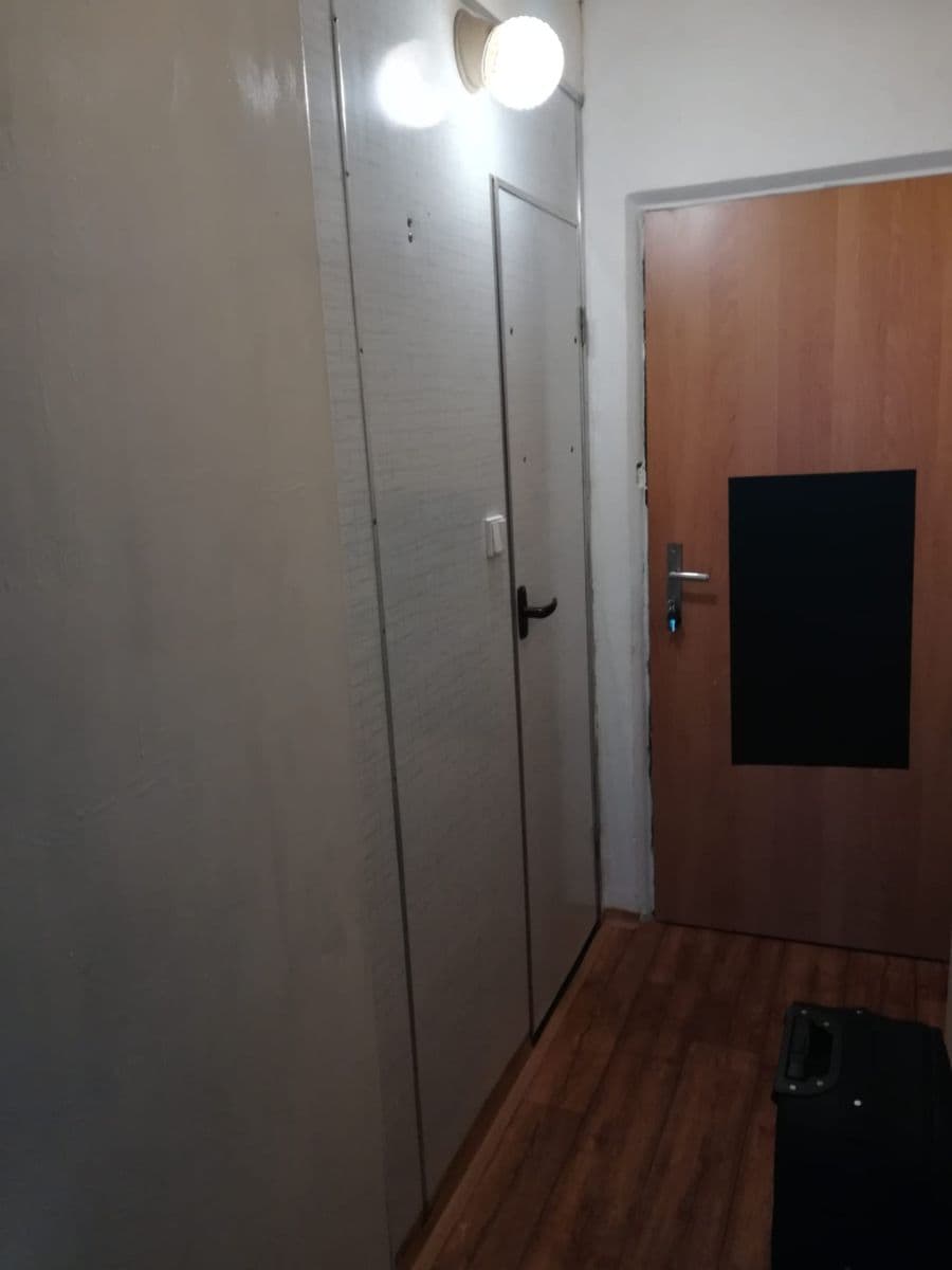 Small studio flat to rent, 20 m², Větrná, Ústí nad Labem, Ústecký Region Small studio flat to rent, 20 m², Větrná, Ústí nad Labem, Ústecký Region