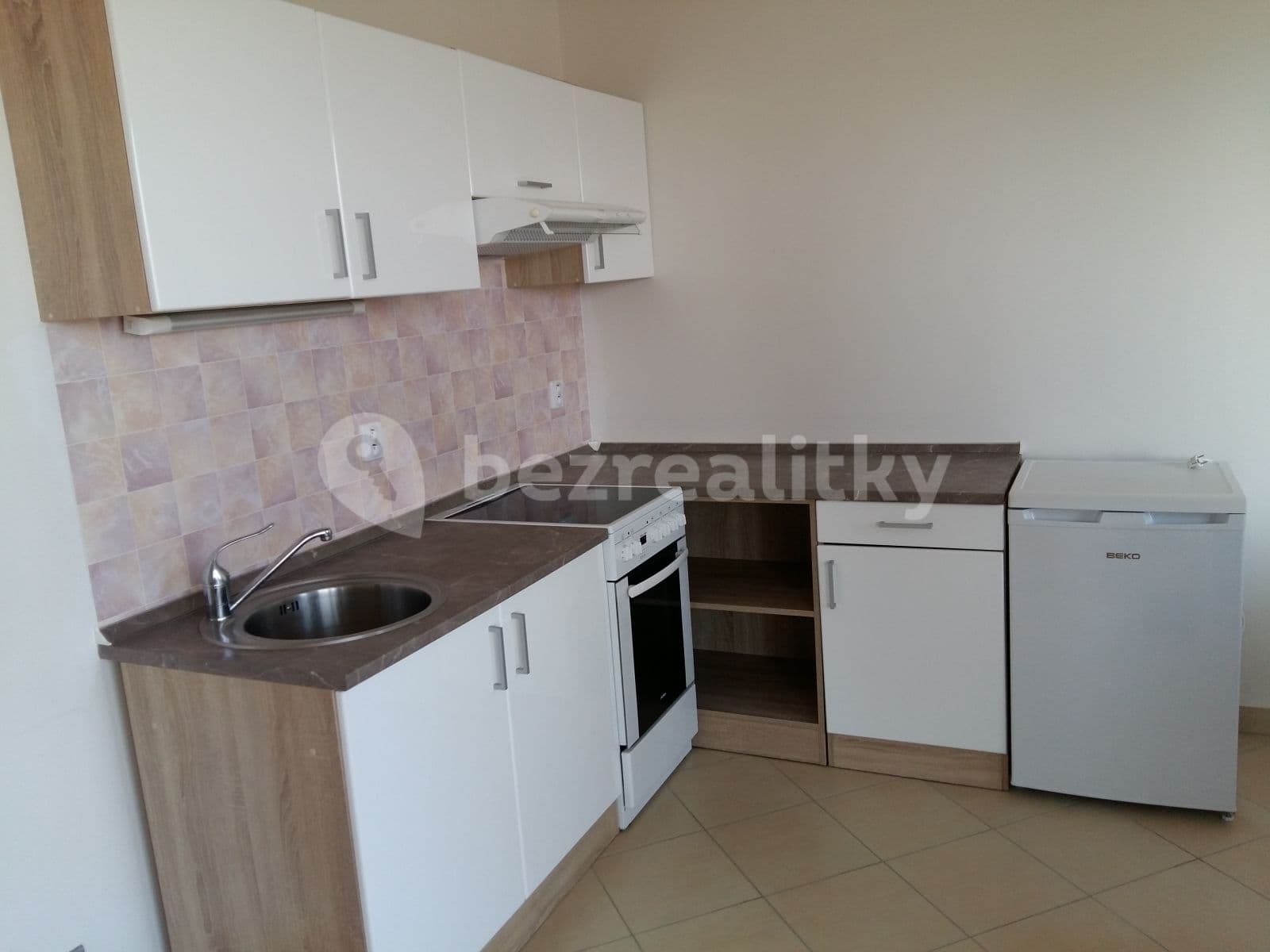 1 bedroom with open-plan kitchen flat to rent, 53 m², Pavla Beneše, Prague, Prague 1 bedroom with open-plan kitchen flat to rent, 53 m², Pavla Beneše, Prague, Prague