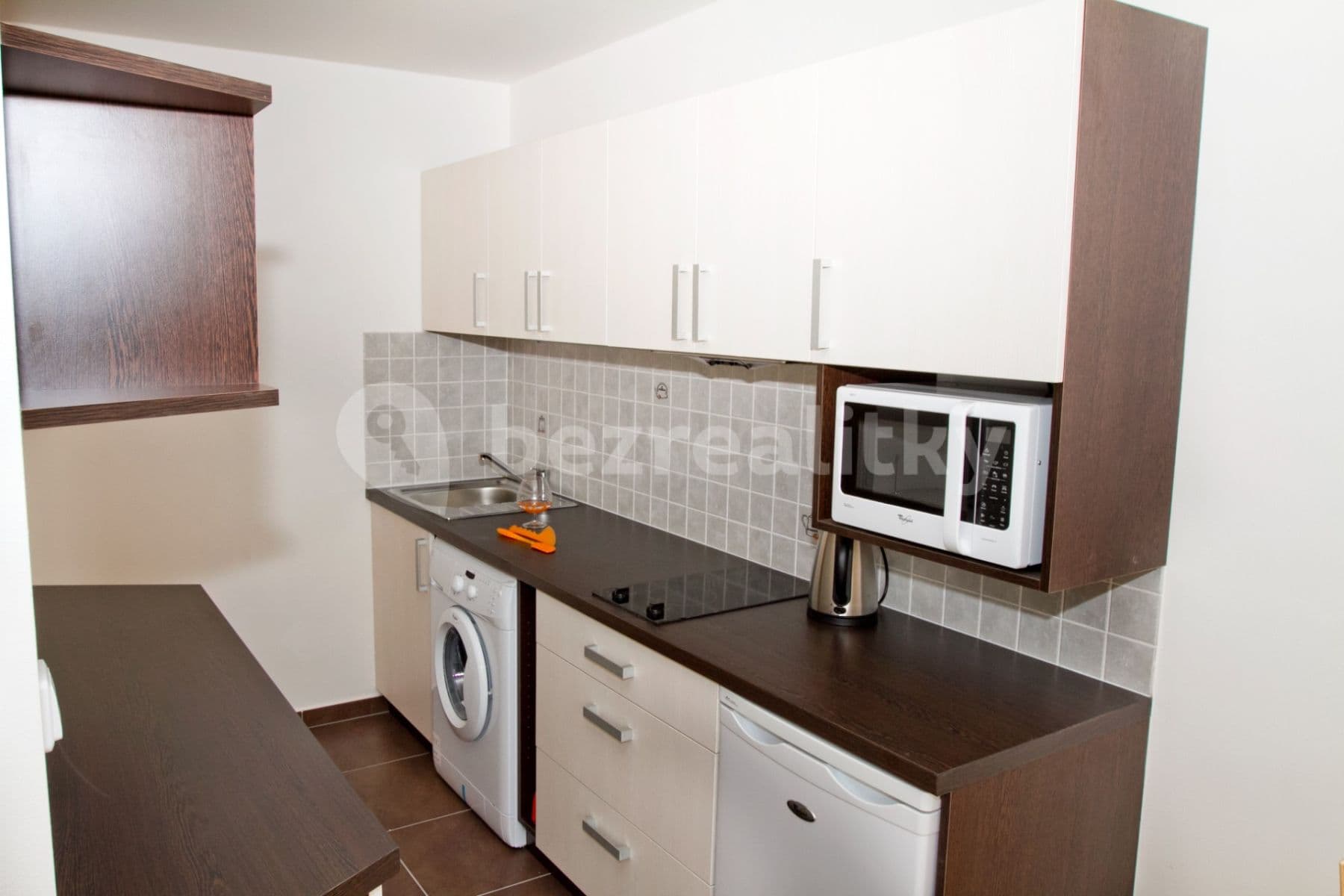 Small studio flat to rent, 34 m², U Leskavy, Brno, Jihomoravský Region Small studio flat to rent, 34 m², U Leskavy, Brno, Jihomoravský Region