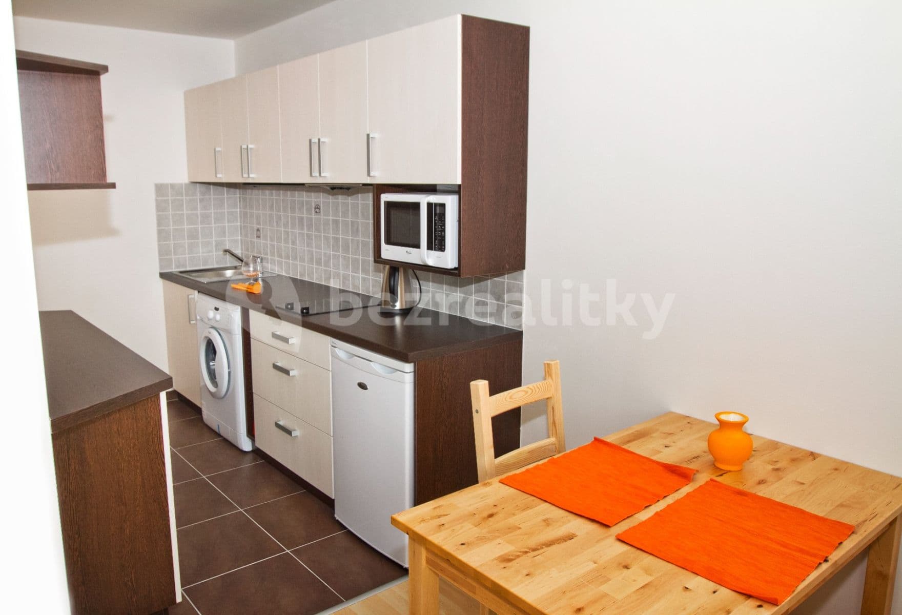 Small studio flat to rent, 34 m², U Leskavy, Brno, Jihomoravský Region Small studio flat to rent, 34 m², U Leskavy, Brno, Jihomoravský Region