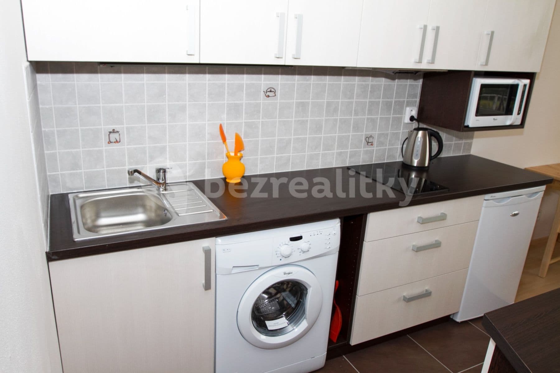Small studio flat to rent, 34 m², U Leskavy, Brno, Jihomoravský Region Small studio flat to rent, 34 m², U Leskavy, Brno, Jihomoravský Region
